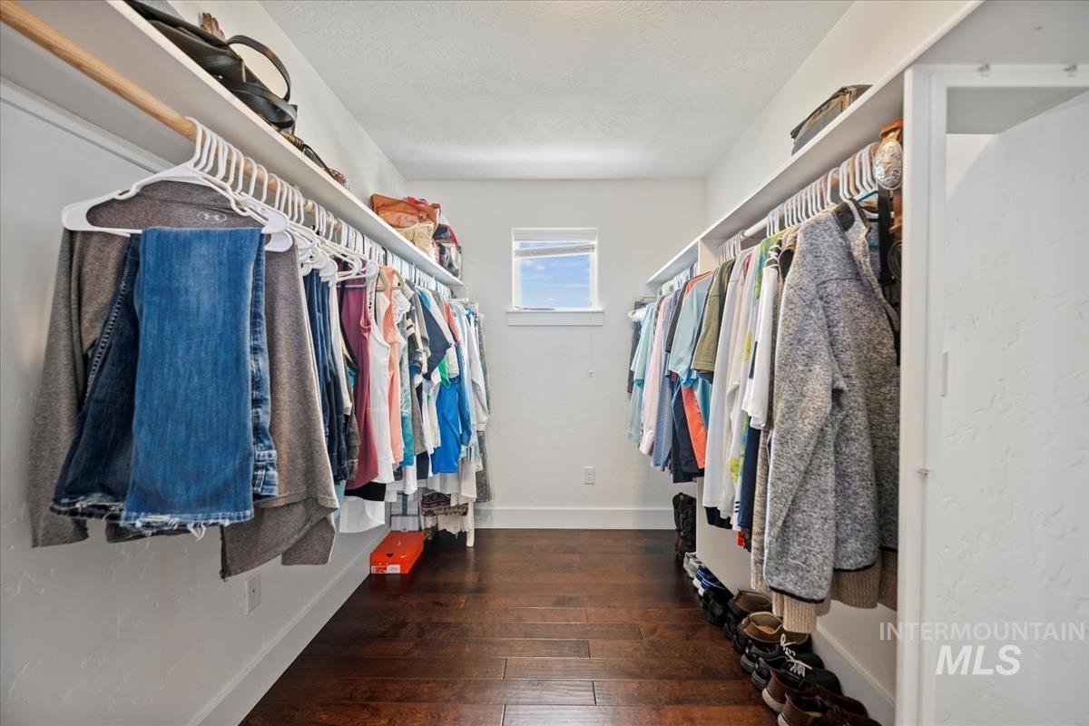 1406 W Crystal Falls Ave, Nampa, Idaho 83651, 4 Bedrooms, 3 Bathrooms, Residential For Sale, Price $694,999,MLS 98957866