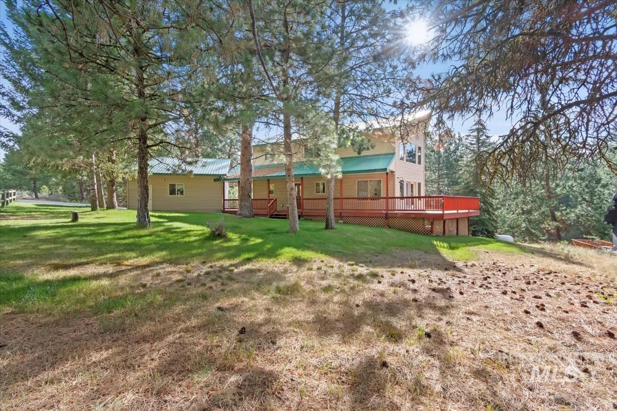 1496 Pine Ridge Dr, Cascade, Idaho 83611, 4 Bedrooms, 4 Bathrooms, Residential For Sale, Price $825,000,MLS 98957879