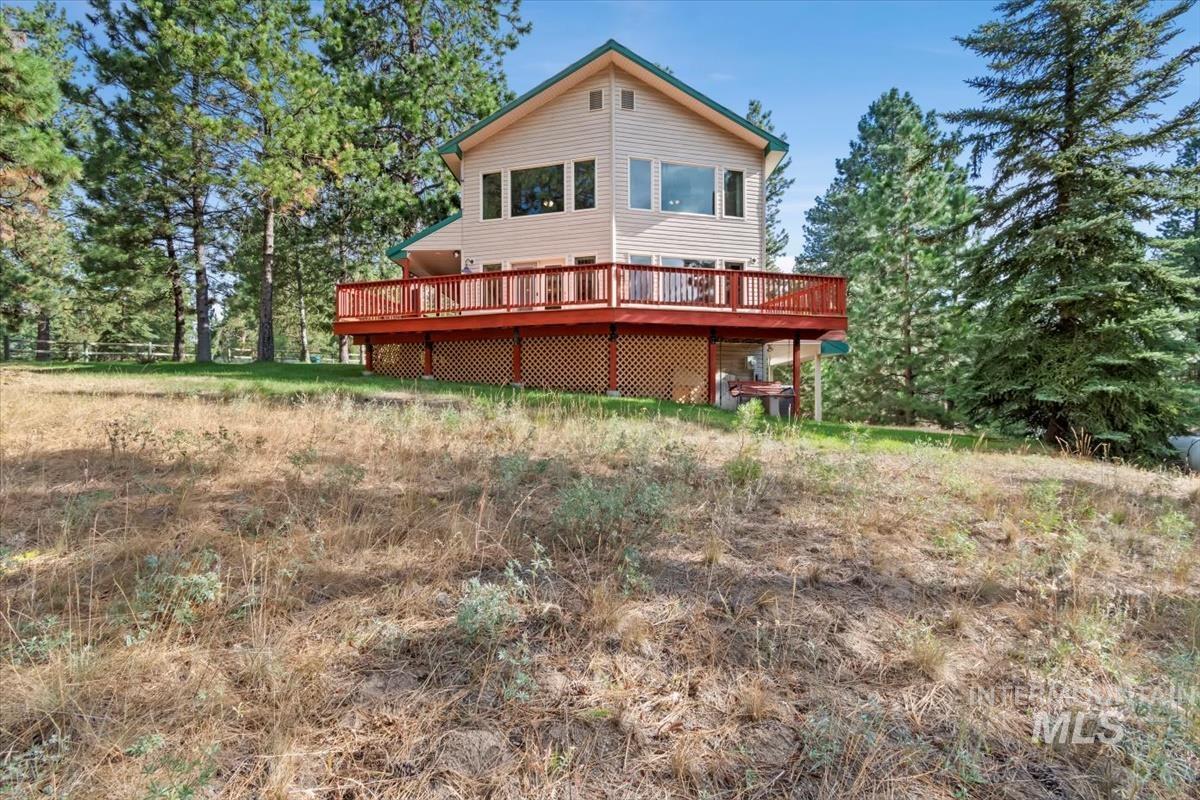 1496 Pine Ridge Dr, Cascade, Idaho 83611, 4 Bedrooms, 4 Bathrooms, Residential For Sale, Price $825,000,MLS 98957879