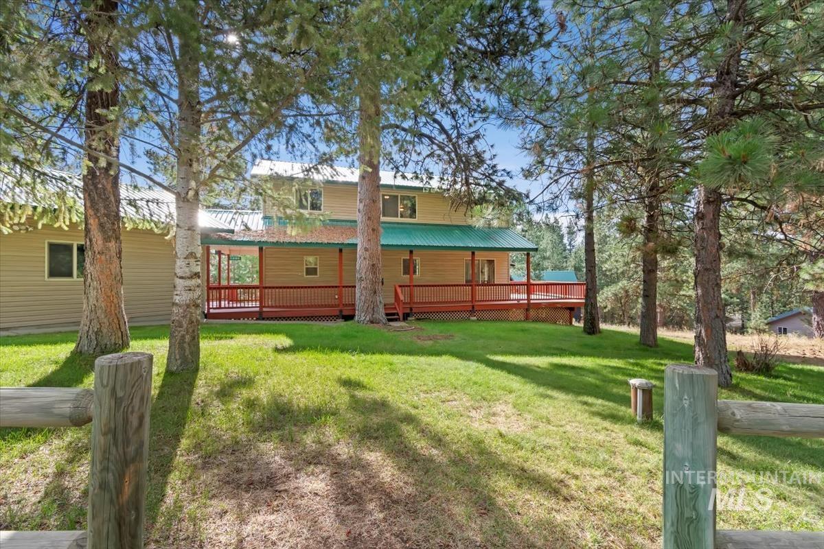 1496 Pine Ridge Dr, Cascade, Idaho 83611, 4 Bedrooms, 4 Bathrooms, Residential For Sale, Price $825,000,MLS 98957879