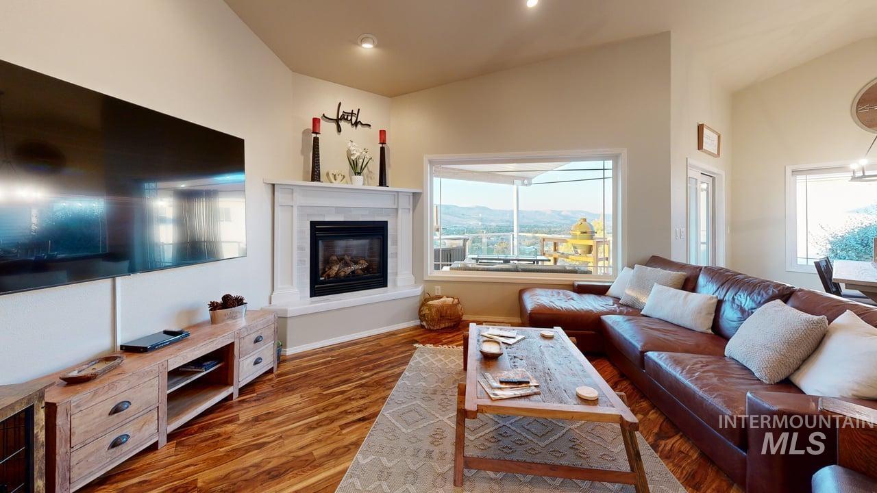 1724 Ridgeview Dr., Clarkston, Washington 99403, 4 Bedrooms, 4 Bathrooms, Residential For Sale, Price $615,000,MLS 98957900