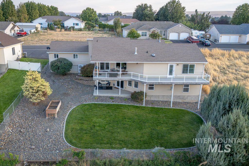 1724 Ridgeview Dr., Clarkston, Washington 99403, 4 Bedrooms, 4 Bathrooms, Residential For Sale, Price $615,000,MLS 98957900