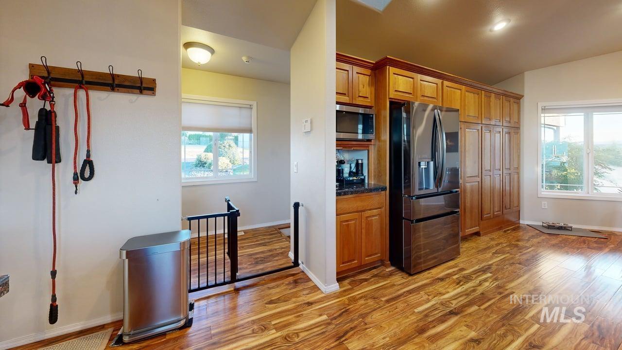 1724 Ridgeview Dr., Clarkston, Washington 99403, 4 Bedrooms, 4 Bathrooms, Residential For Sale, Price $615,000,MLS 98957900