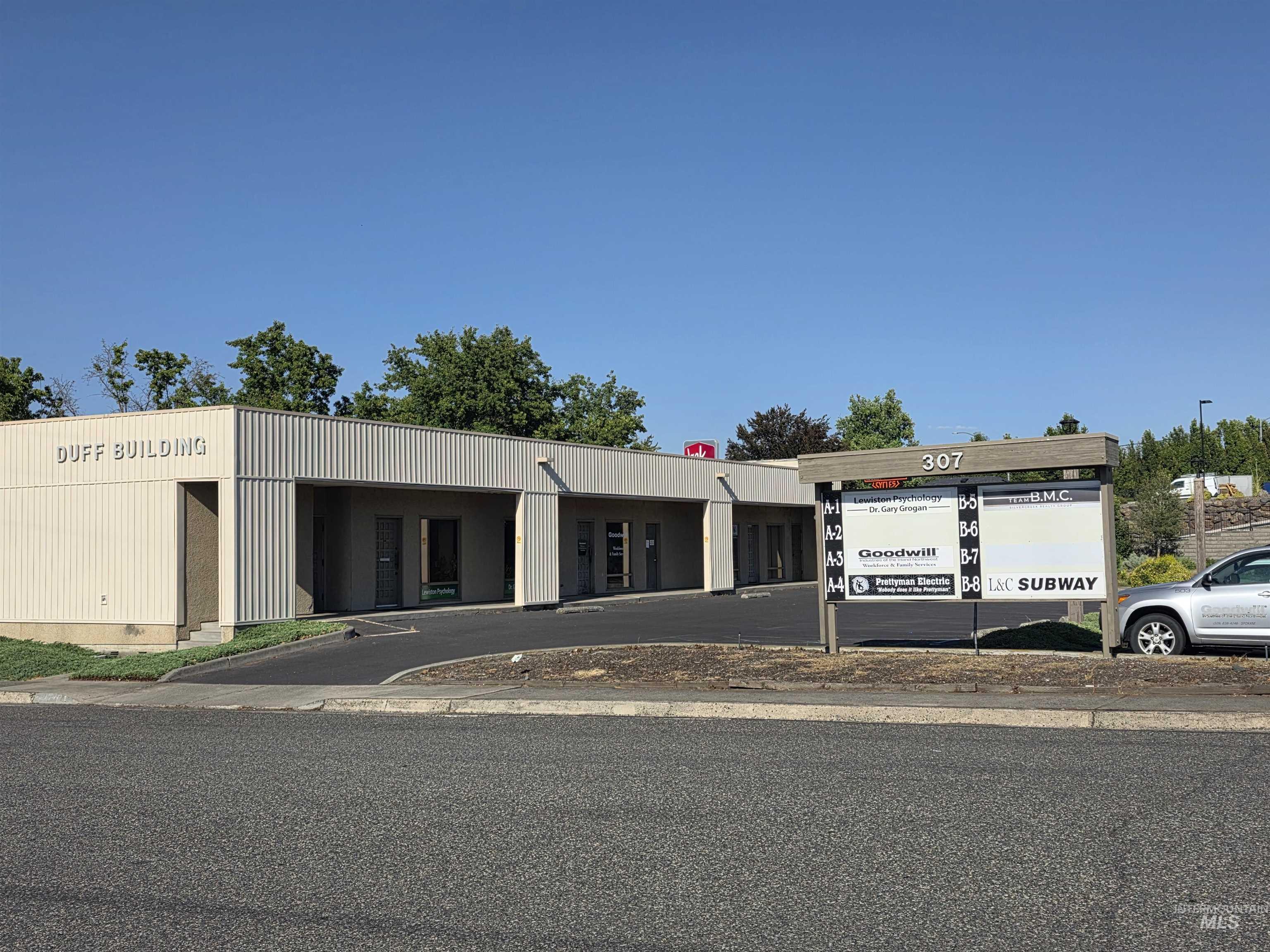 307 19th St., Lewiston, Idaho 83501, Business/Commercial For Sale, Price $17,400,MLS 98957901