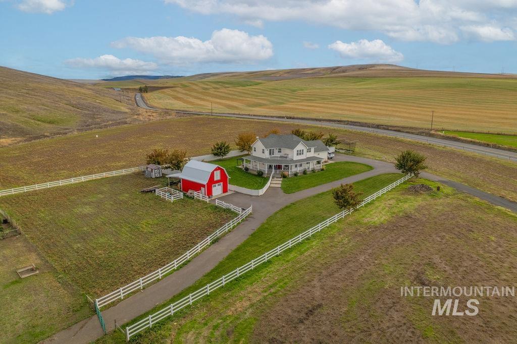 19809 Tammany Creek Rd, Lewiston, Idaho 83501, 4 Bedrooms, 3.5 Bathrooms, Residential For Sale, Price $915,000,MLS 98957924