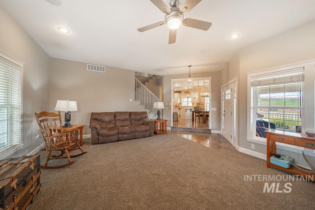 19809 Tammany Creek Rd, Lewiston, Idaho 83501, 4 Bedrooms, 3.5 Bathrooms, Residential For Sale, Price $925,000,MLS 98957924