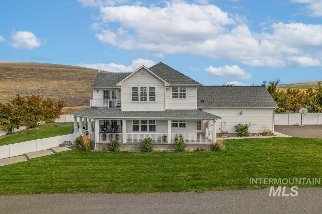 19809 Tammany Creek Rd, Lewiston, Idaho 83501, 4 Bedrooms, 3.5 Bathrooms, Residential For Sale, Price $925,000,MLS 98957924