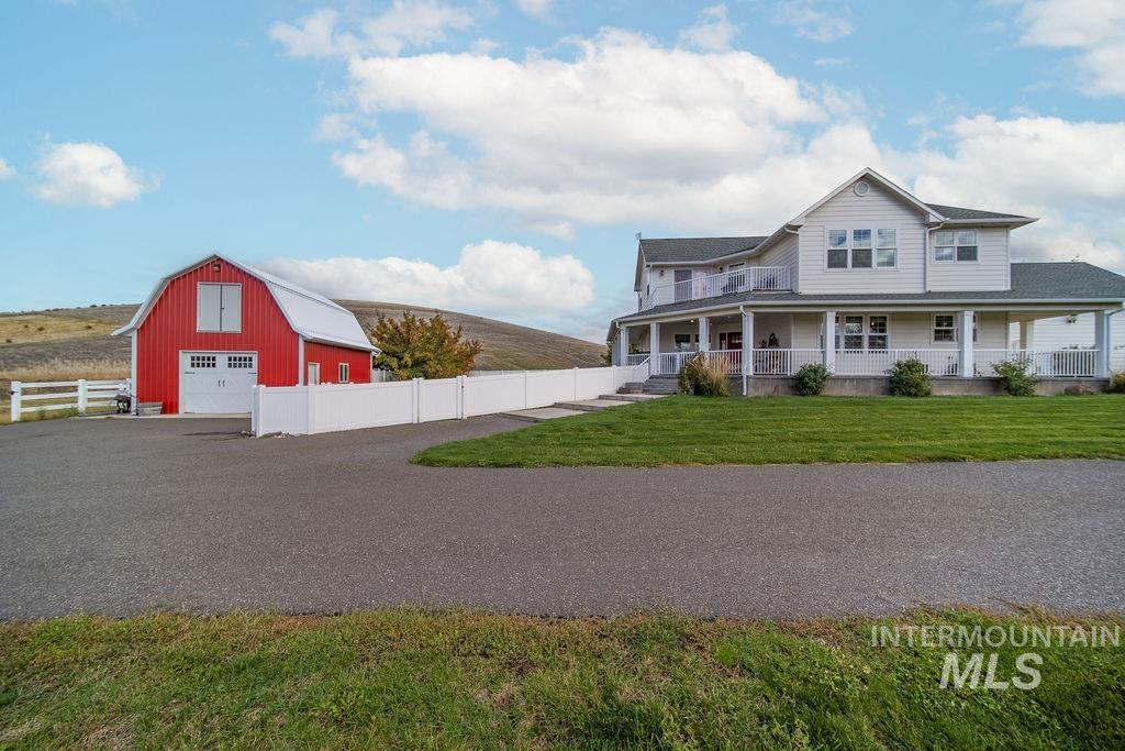 19809 Tammany Creek Rd, Lewiston, Idaho 83501, 4 Bedrooms, 3.5 Bathrooms, Residential For Sale, Price $925,000,MLS 98957924