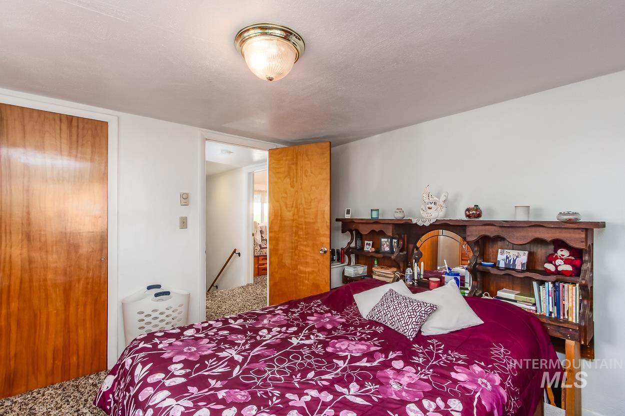 8600 Hillview RD, Emmett, Idaho 83617, 3 Bedrooms, 2 Bathrooms, Farm & Ranch For Sale, Price $1,750,000, 98957937