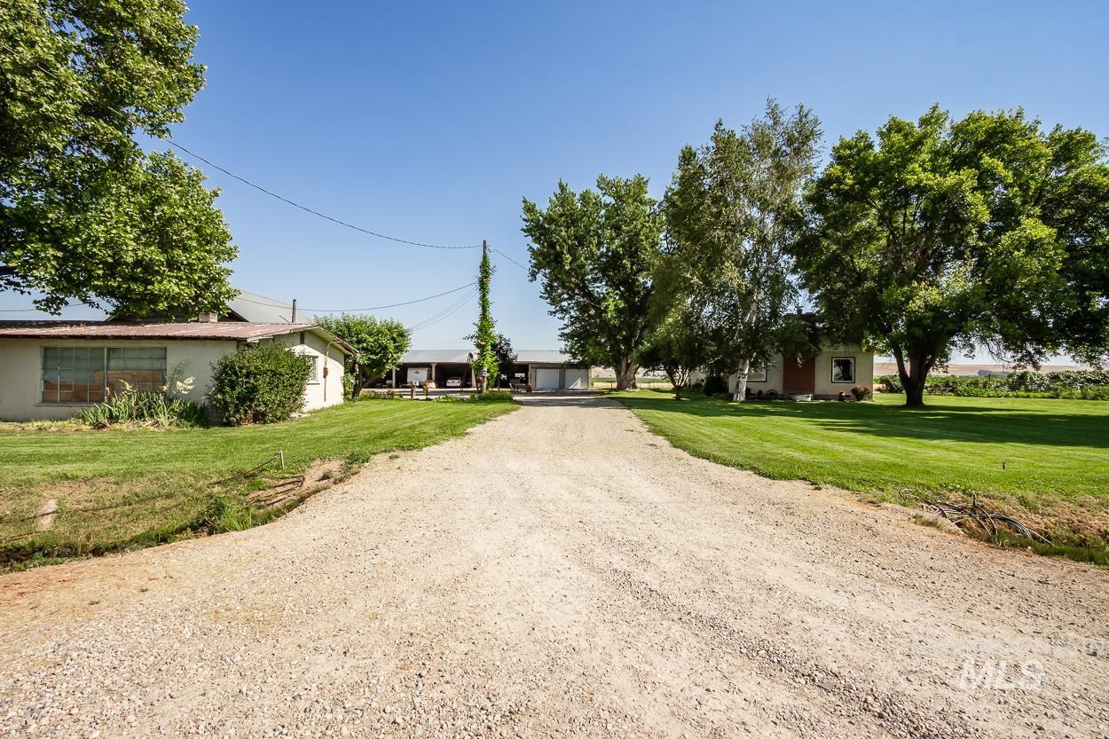 8600 Hillview RD, Emmett, Idaho 83617, 3 Bedrooms, 2 Bathrooms, Farm & Ranch For Sale, Price $1,750,000, 98957937