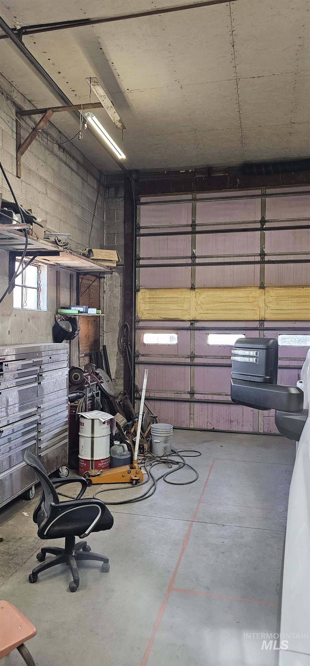 8600 Hillview RD, Emmett, Idaho 83617, 3 Bedrooms, 2 Bathrooms, Farm & Ranch For Sale, Price $1,750,000, 98957937