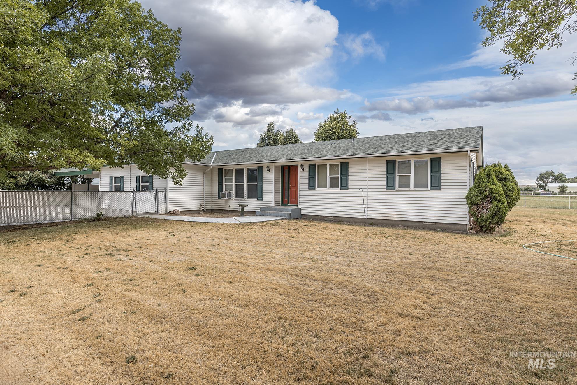 885 Airport Rd, Vale, Oregon 97918, 3 Bedrooms, 2 Bathrooms, Residential For Sale, Price $379,000, 98957955