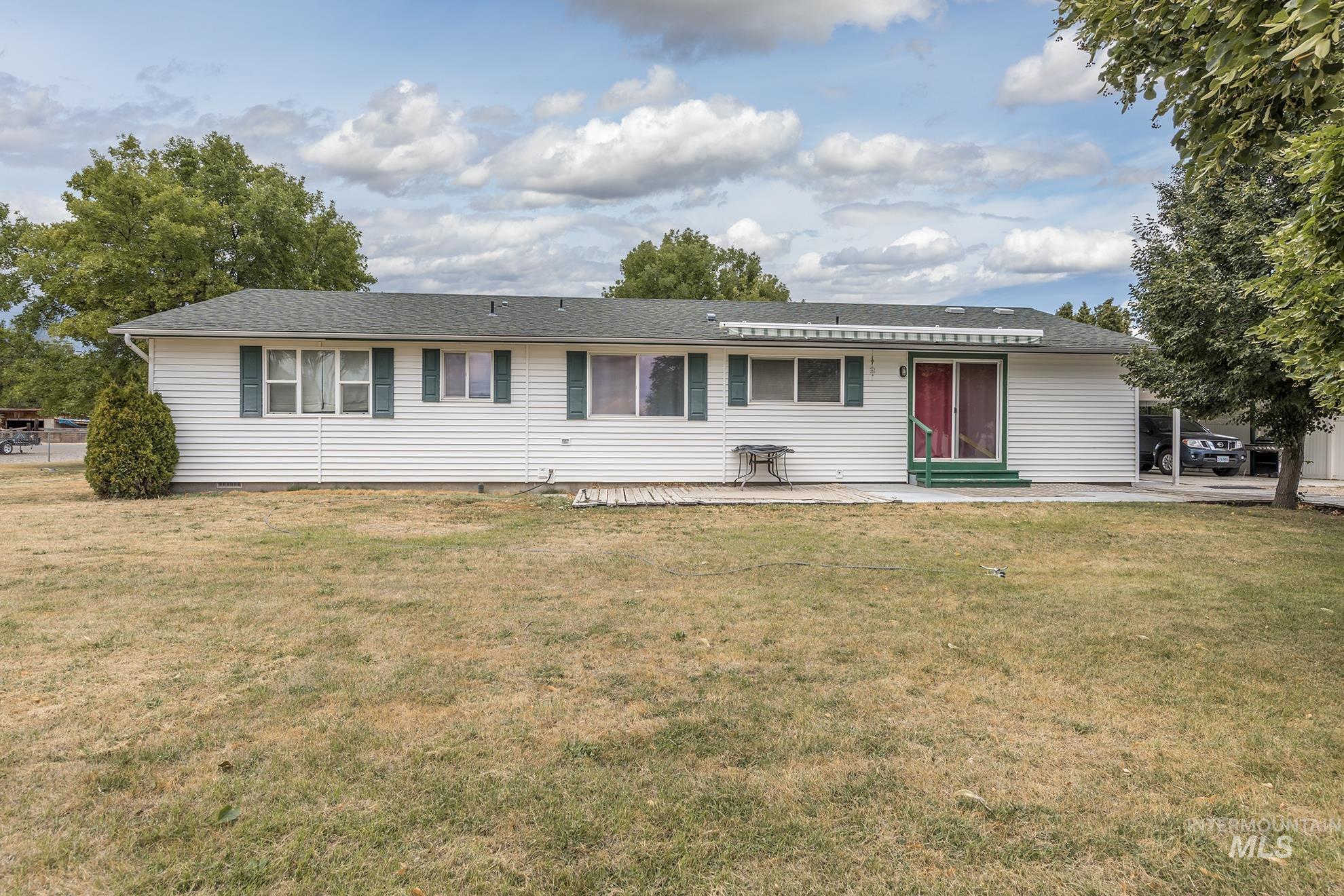 885 Airport Rd, Vale, Oregon 97918, 3 Bedrooms, 2 Bathrooms, Residential For Sale, Price $379,000, 98957955