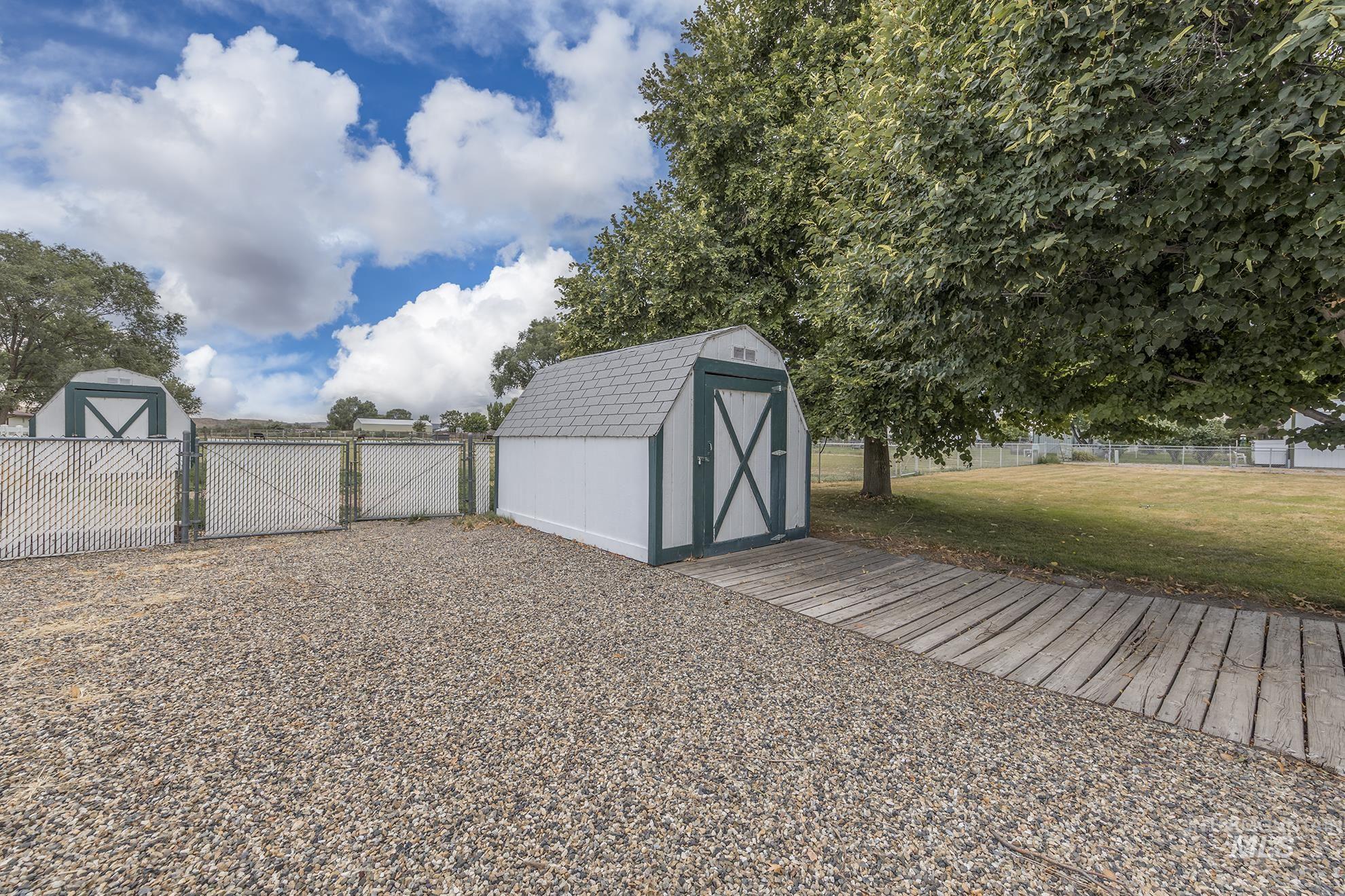 885 Airport Rd, Vale, Oregon 97918, 3 Bedrooms, 2 Bathrooms, Residential For Sale, Price $379,000, 98957955