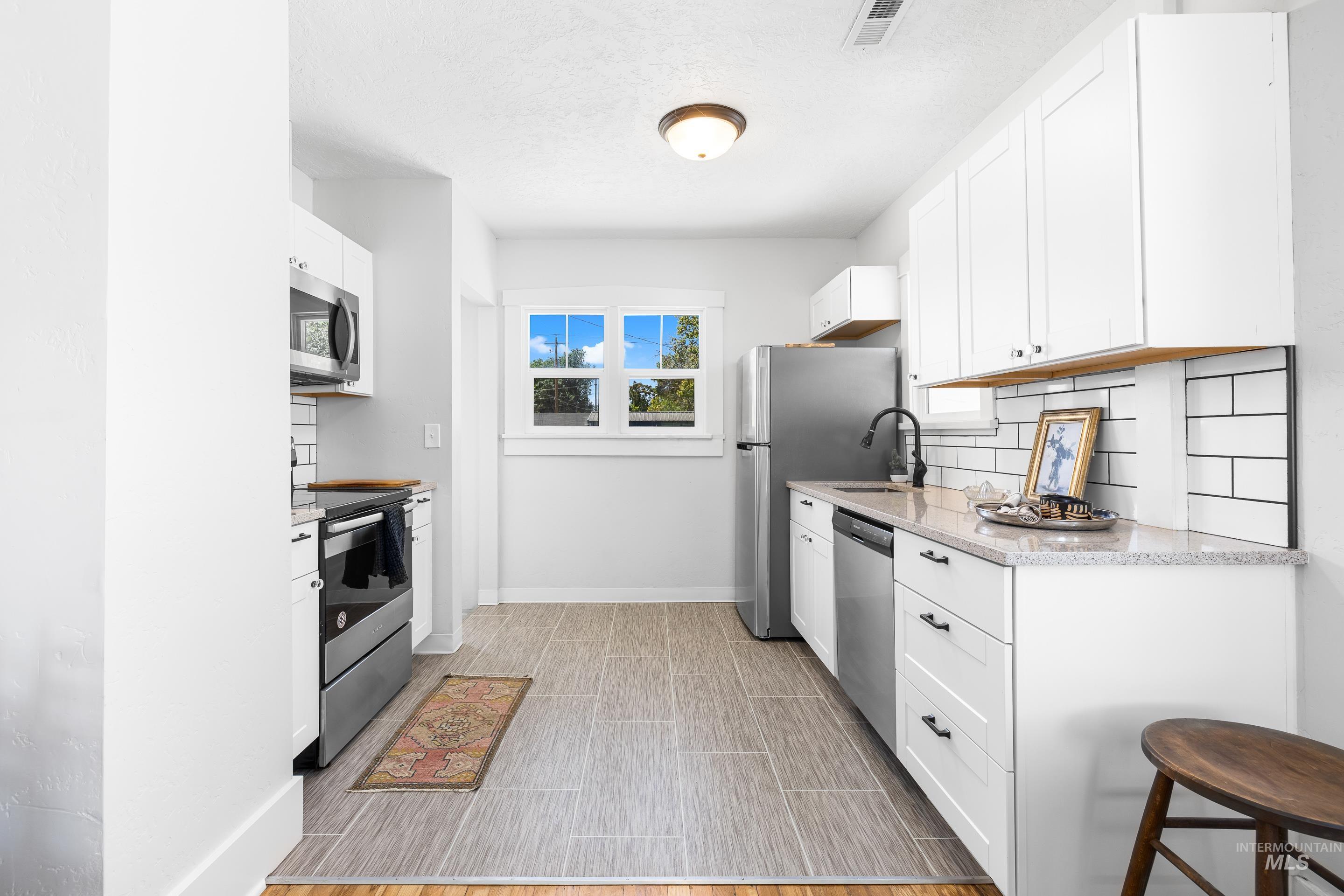 911 7th St South, Nampa, Idaho 83651, 3 Bedrooms, 2 Bathrooms, Residential For Sale, Price $345,000,MLS 98957973