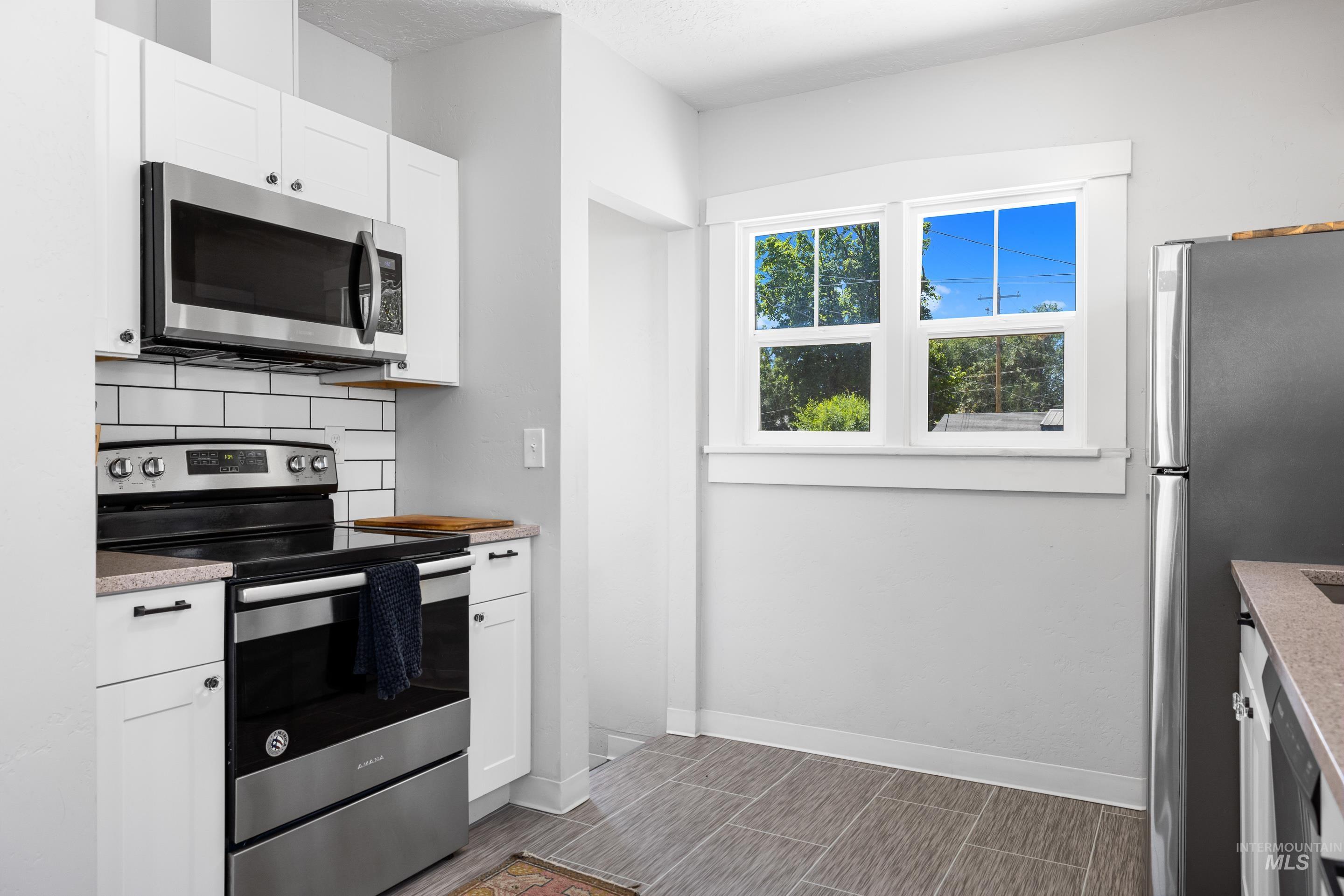 911 7th St South, Nampa, Idaho 83651, 3 Bedrooms, 2 Bathrooms, Residential For Sale, Price $345,000,MLS 98957973