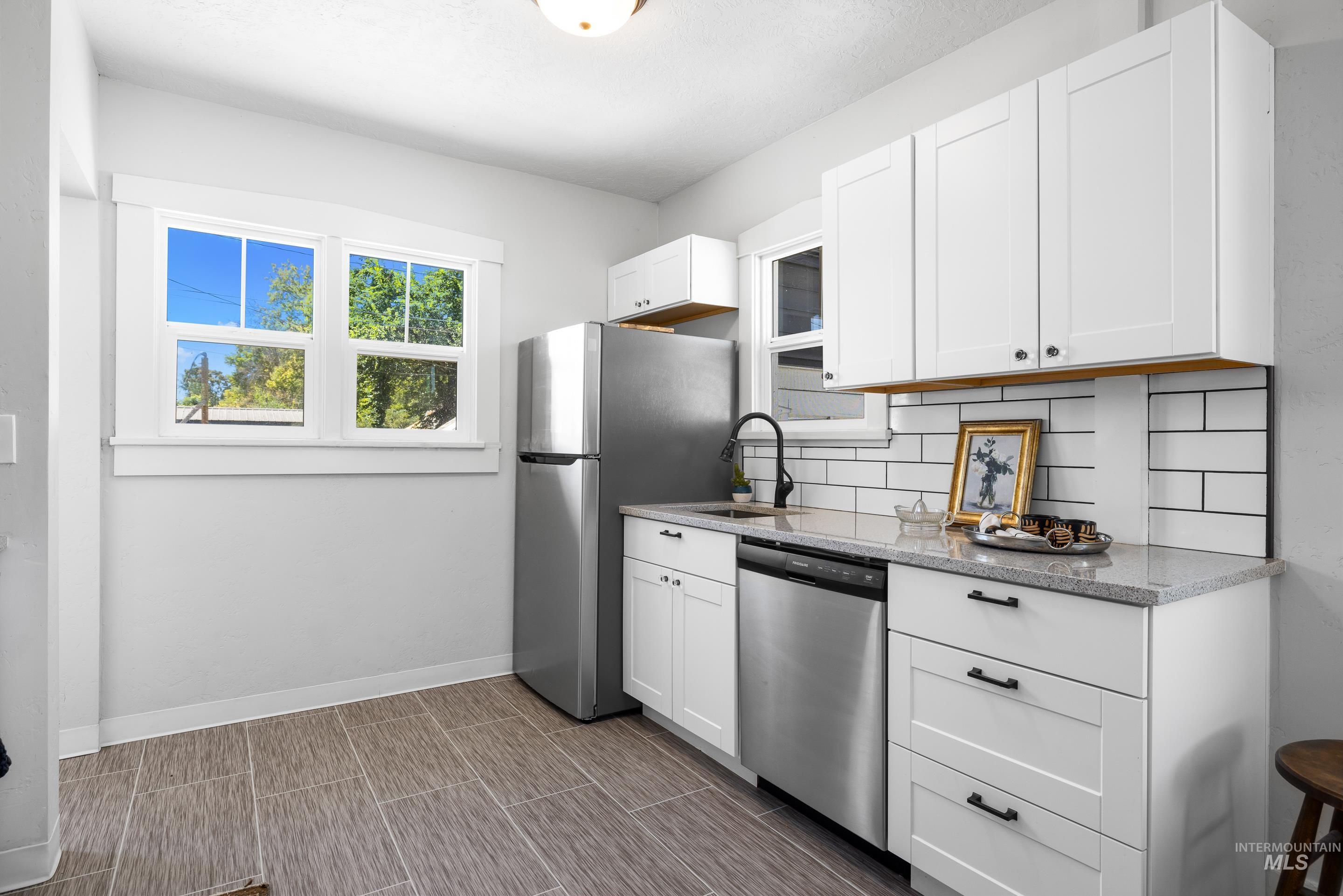 911 7th St South, Nampa, Idaho 83651, 3 Bedrooms, 2 Bathrooms, Residential For Sale, Price $345,000,MLS 98957973