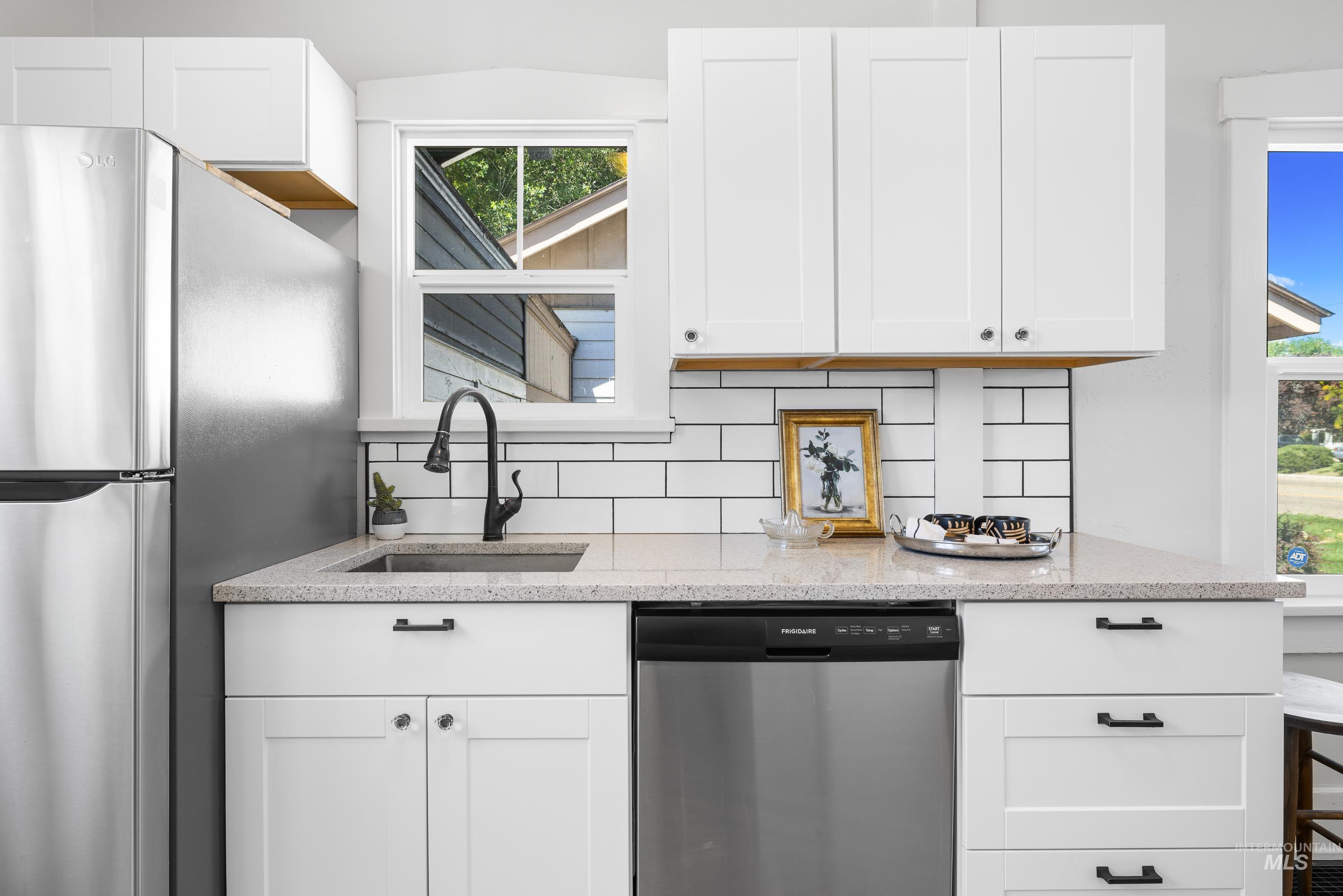 911 7th St South, Nampa, Idaho 83651, 3 Bedrooms, 2 Bathrooms, Residential For Sale, Price $345,000,MLS 98957973