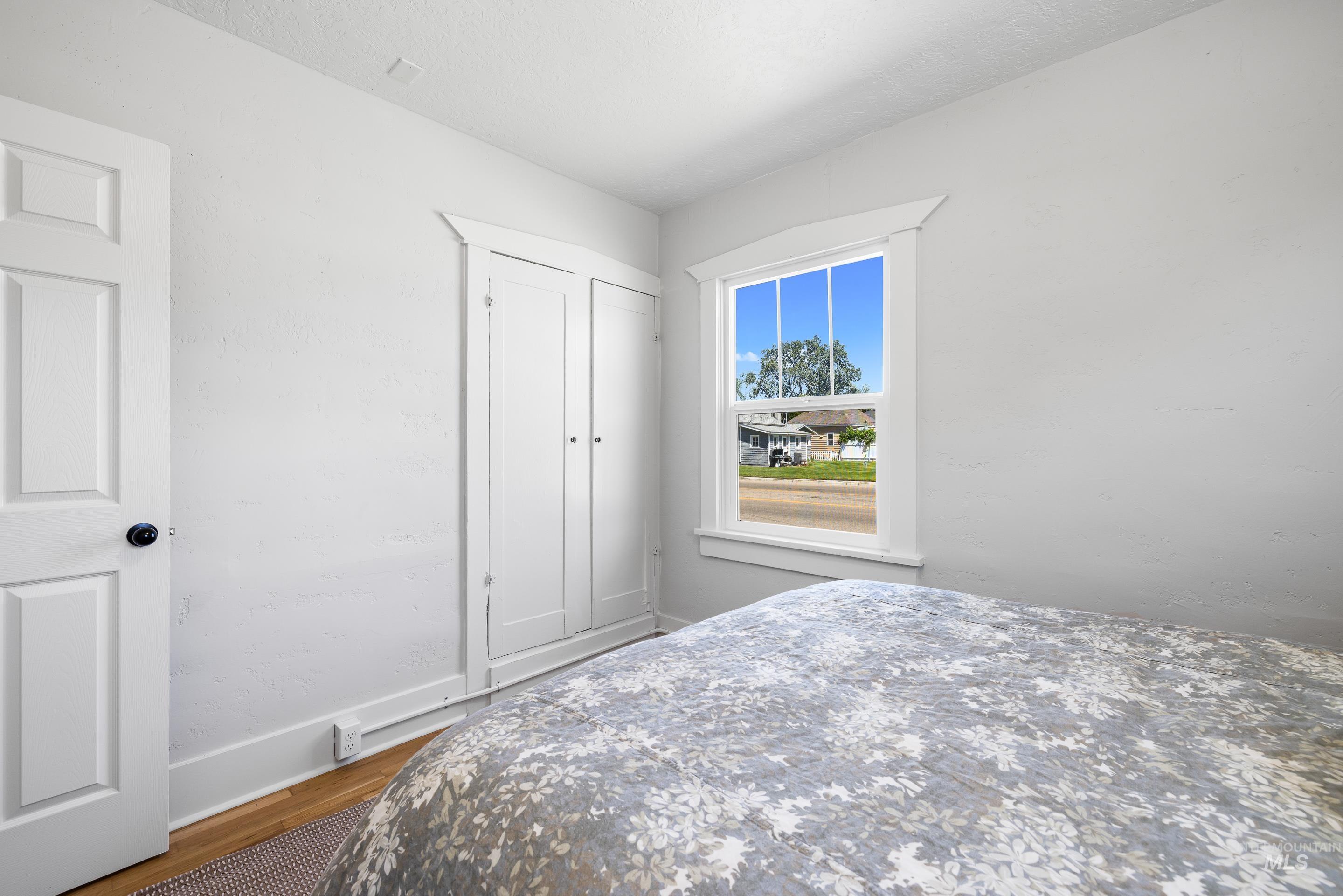 911 7th St South, Nampa, Idaho 83651, 3 Bedrooms, 2 Bathrooms, Residential For Sale, Price $345,000,MLS 98957973