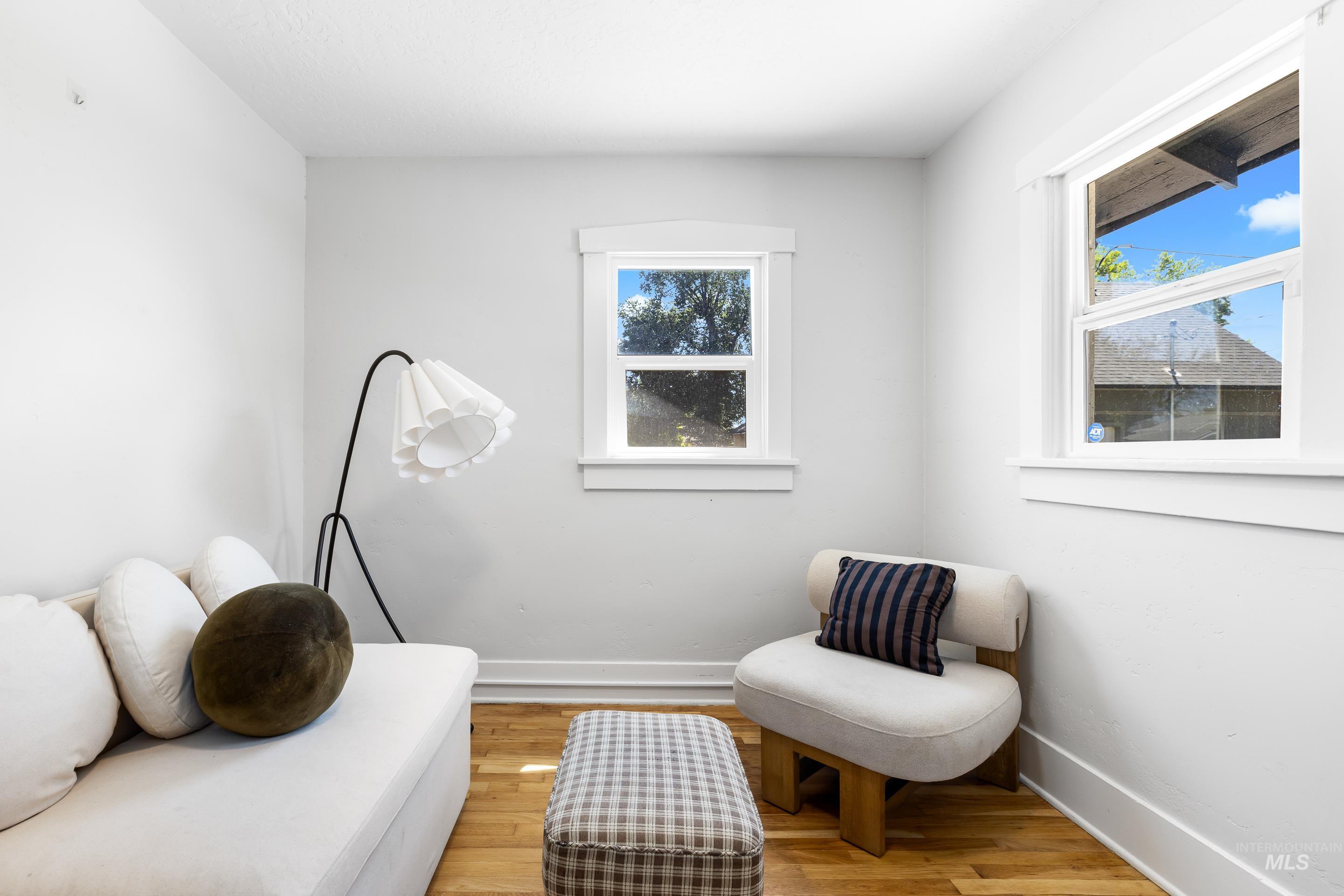 911 7th St South, Nampa, Idaho 83651, 3 Bedrooms, 2 Bathrooms, Residential For Sale, Price $345,000,MLS 98957973