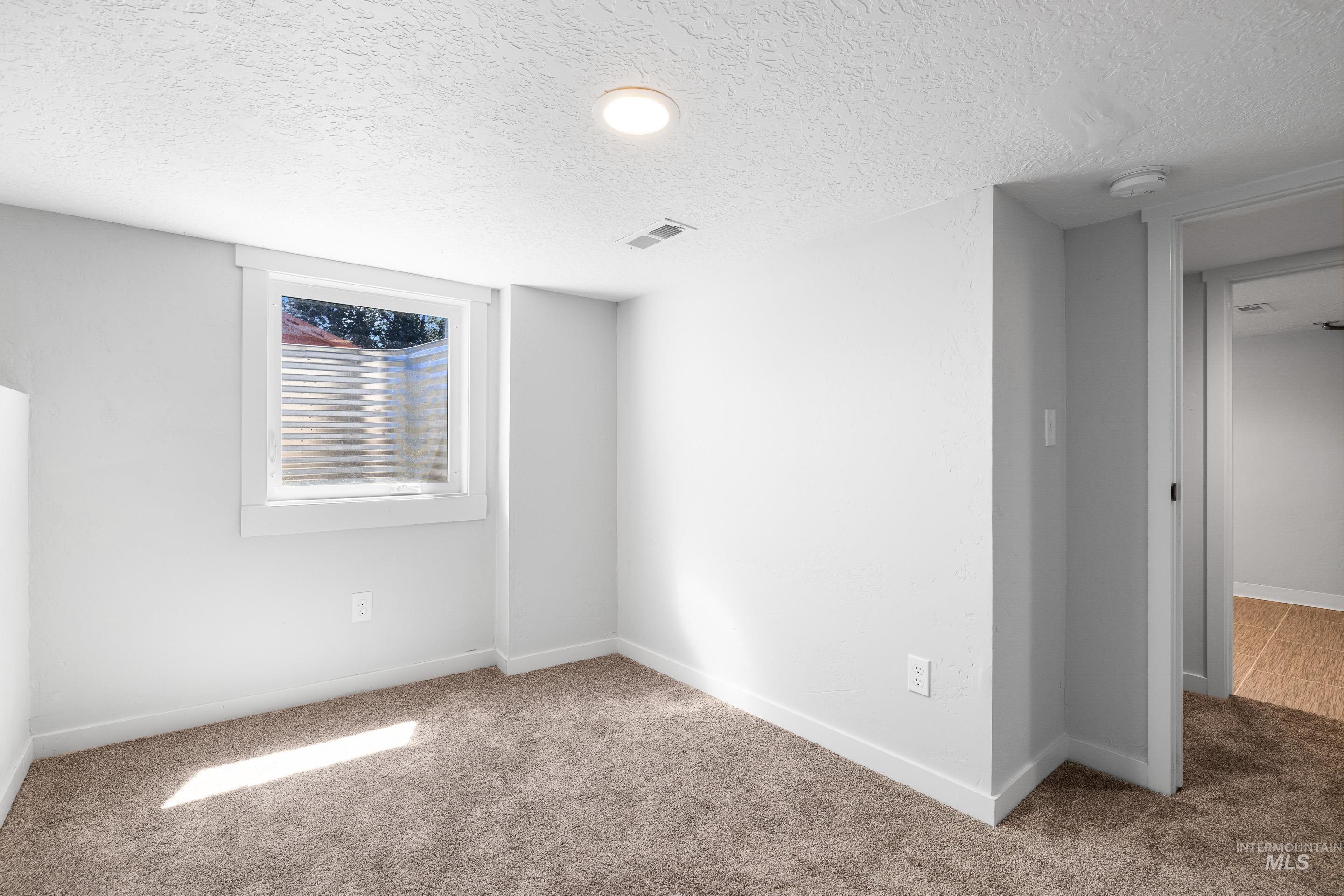 911 7th St South, Nampa, Idaho 83651, 3 Bedrooms, 2 Bathrooms, Residential For Sale, Price $345,000,MLS 98957973