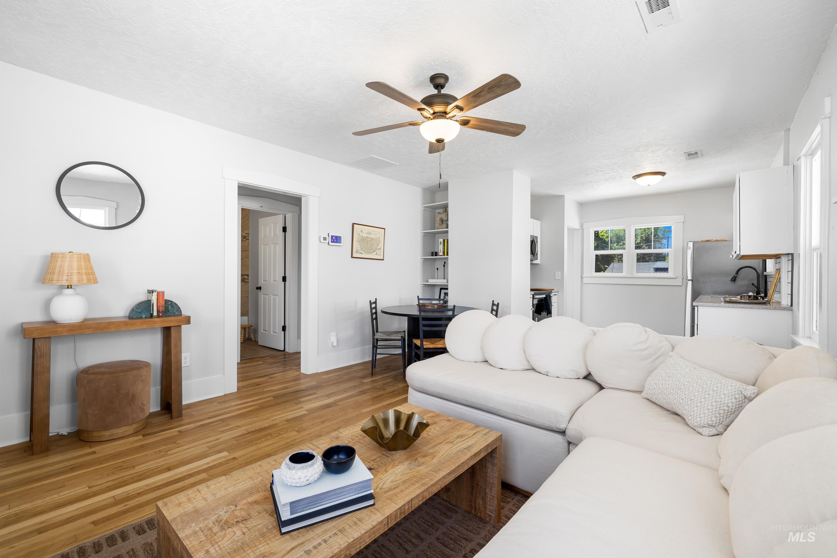 911 7th St South, Nampa, Idaho 83651, 3 Bedrooms, 2 Bathrooms, Residential For Sale, Price $345,000,MLS 98957973