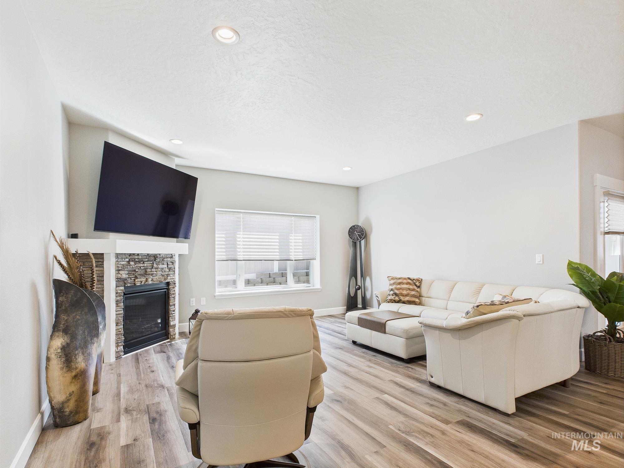 2102 Alder Ave, Lewiston, Idaho 83501, 3 Bedrooms, 2 Bathrooms, Residential For Sale, Price $524,900,MLS 98957995