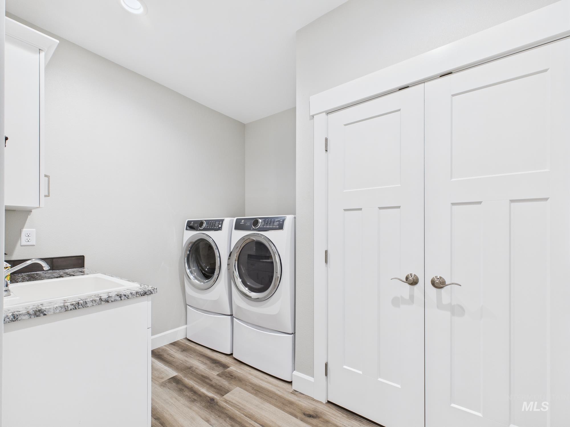 2102 Alder Ave, Lewiston, Idaho 83501, 3 Bedrooms, 2 Bathrooms, Residential For Sale, Price $524,900,MLS 98957995