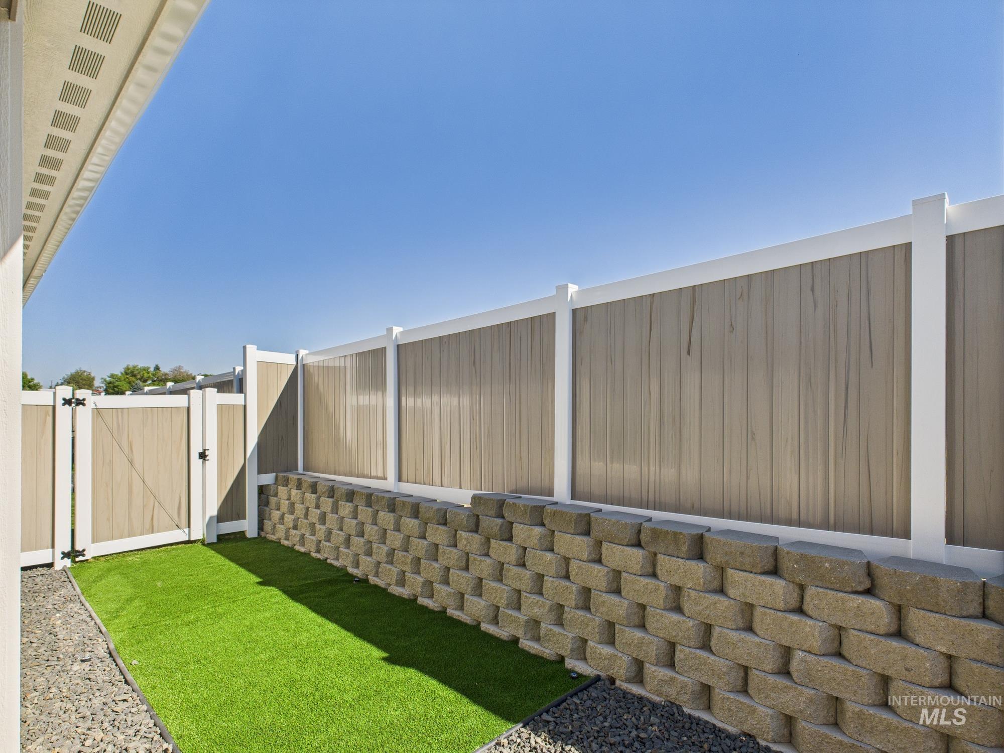 2102 Alder Ave, Lewiston, Idaho 83501, 3 Bedrooms, 2 Bathrooms, Residential For Sale, Price $524,900,MLS 98957995