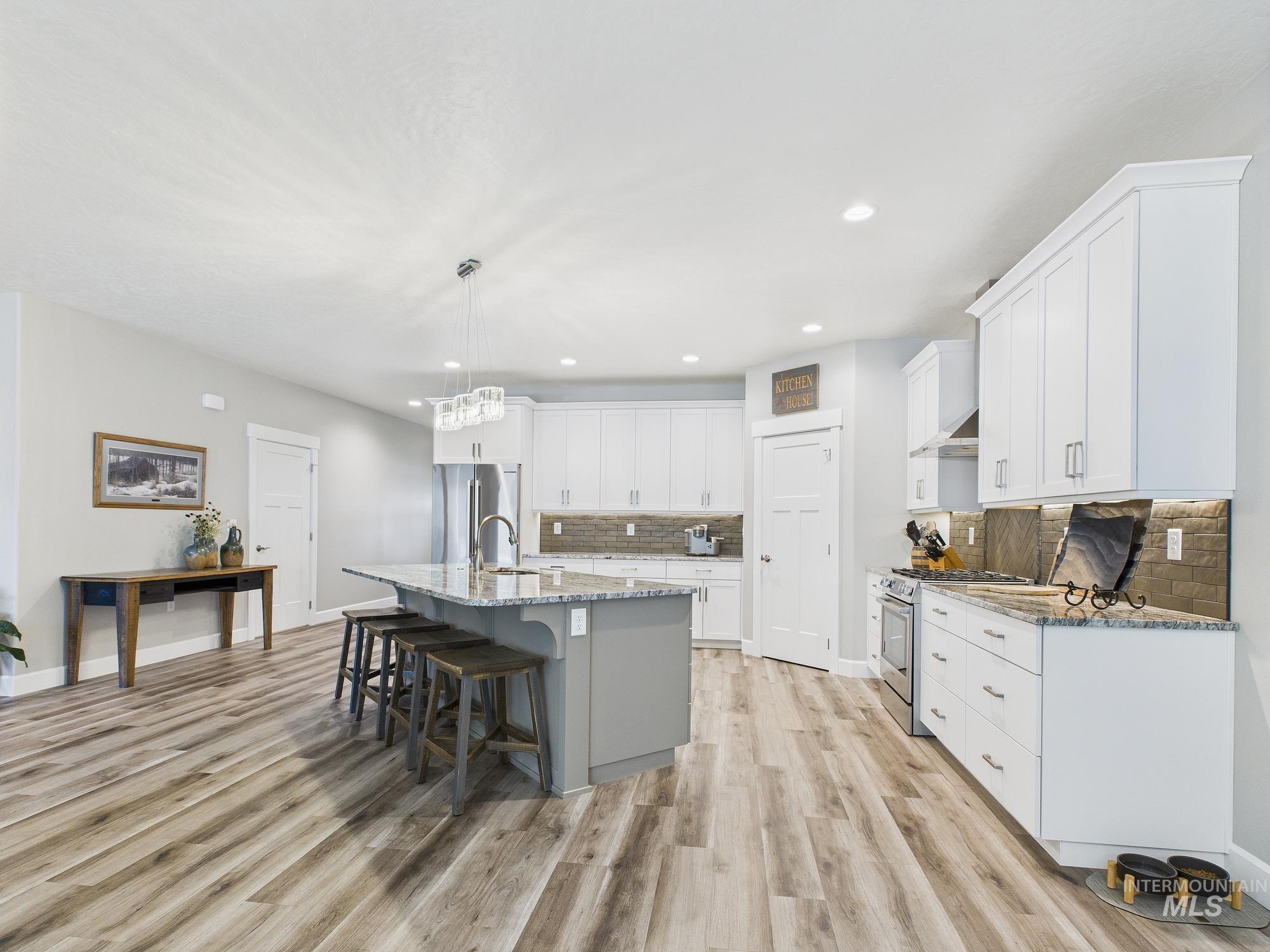 2102 Alder Ave, Lewiston, Idaho 83501, 3 Bedrooms, 2 Bathrooms, Residential For Sale, Price $524,900,MLS 98957995