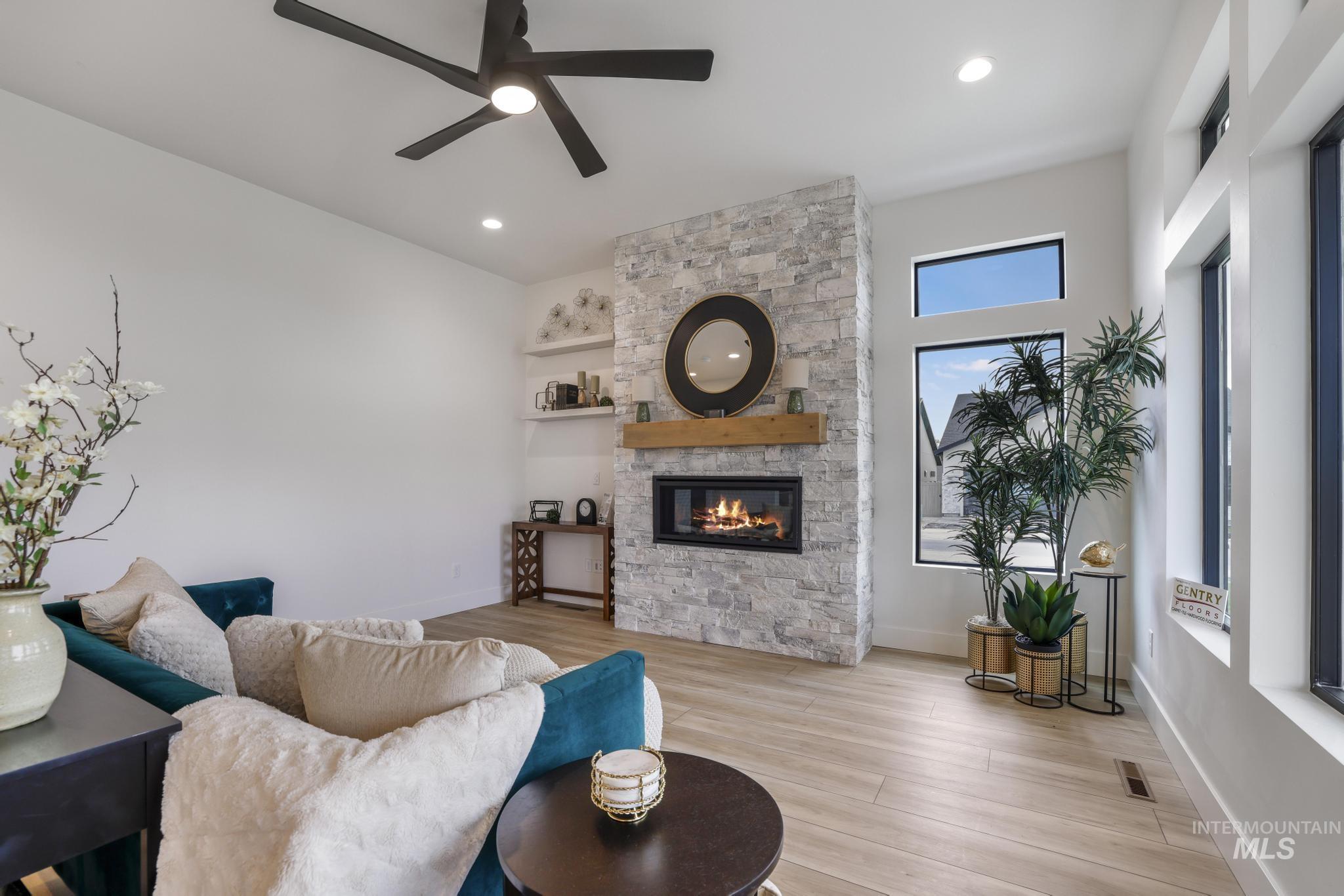 525 Canyon Mist Dr, Twin Falls, Idaho 83301, 3 Bedrooms, 2.5 Bathrooms, Residential For Sale, Price $639,998, 98958005