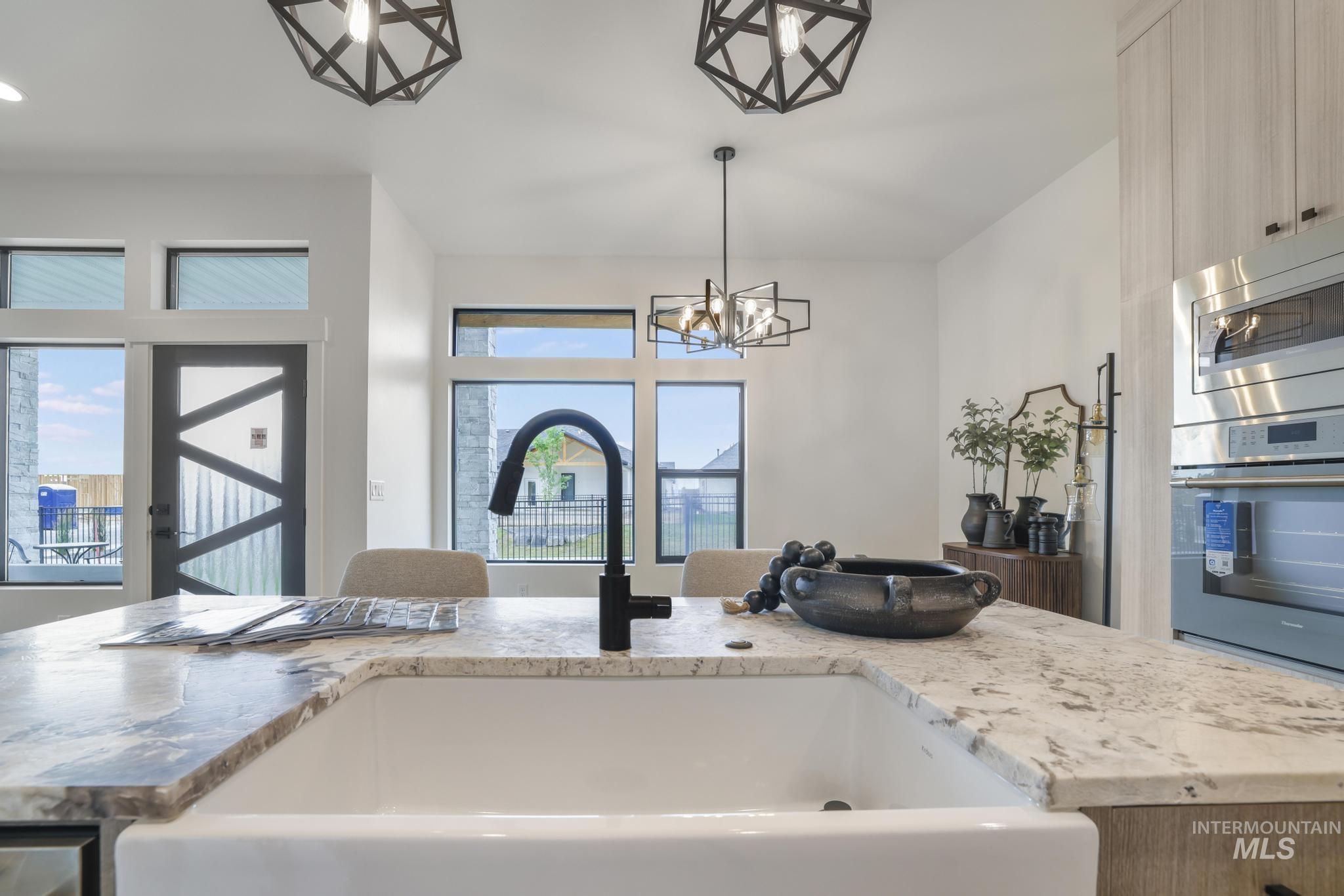 525 Canyon Mist Dr, Twin Falls, Idaho 83301, 3 Bedrooms, 2.5 Bathrooms, Residential For Sale, Price $639,998, 98958005