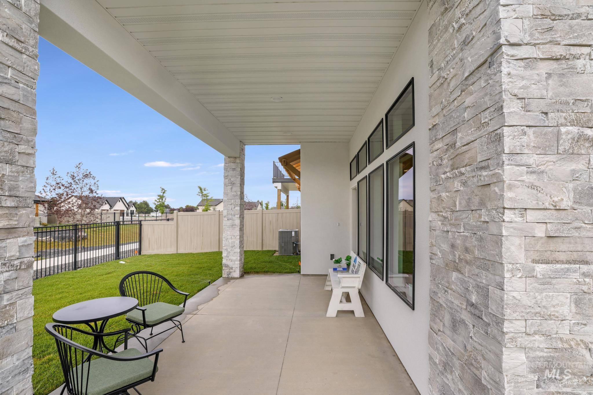 525 Canyon Mist Dr, Twin Falls, Idaho 83301, 3 Bedrooms, 2.5 Bathrooms, Residential For Sale, Price $639,998, 98958005