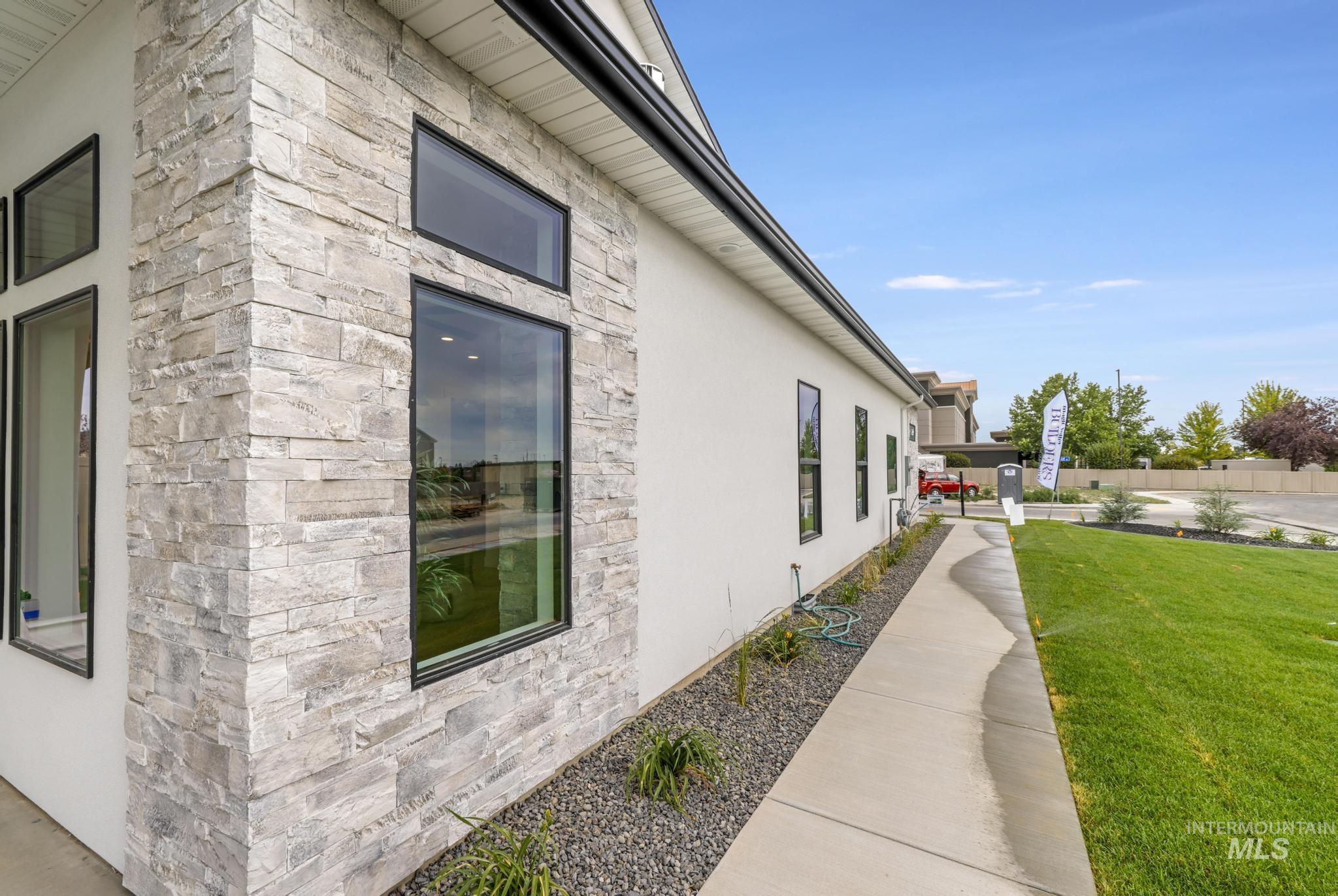 525 Canyon Mist Dr, Twin Falls, Idaho 83301, 3 Bedrooms, 2.5 Bathrooms, Residential For Sale, Price $639,998, 98958005