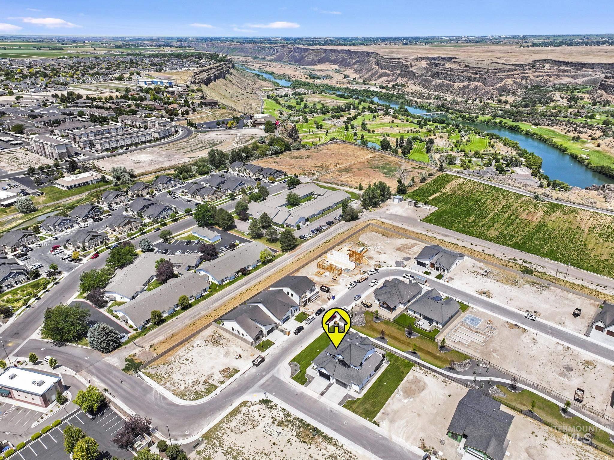 525 Canyon Mist Dr, Twin Falls, Idaho 83301, 3 Bedrooms, 2.5 Bathrooms, Residential For Sale, Price $639,998, 98958005