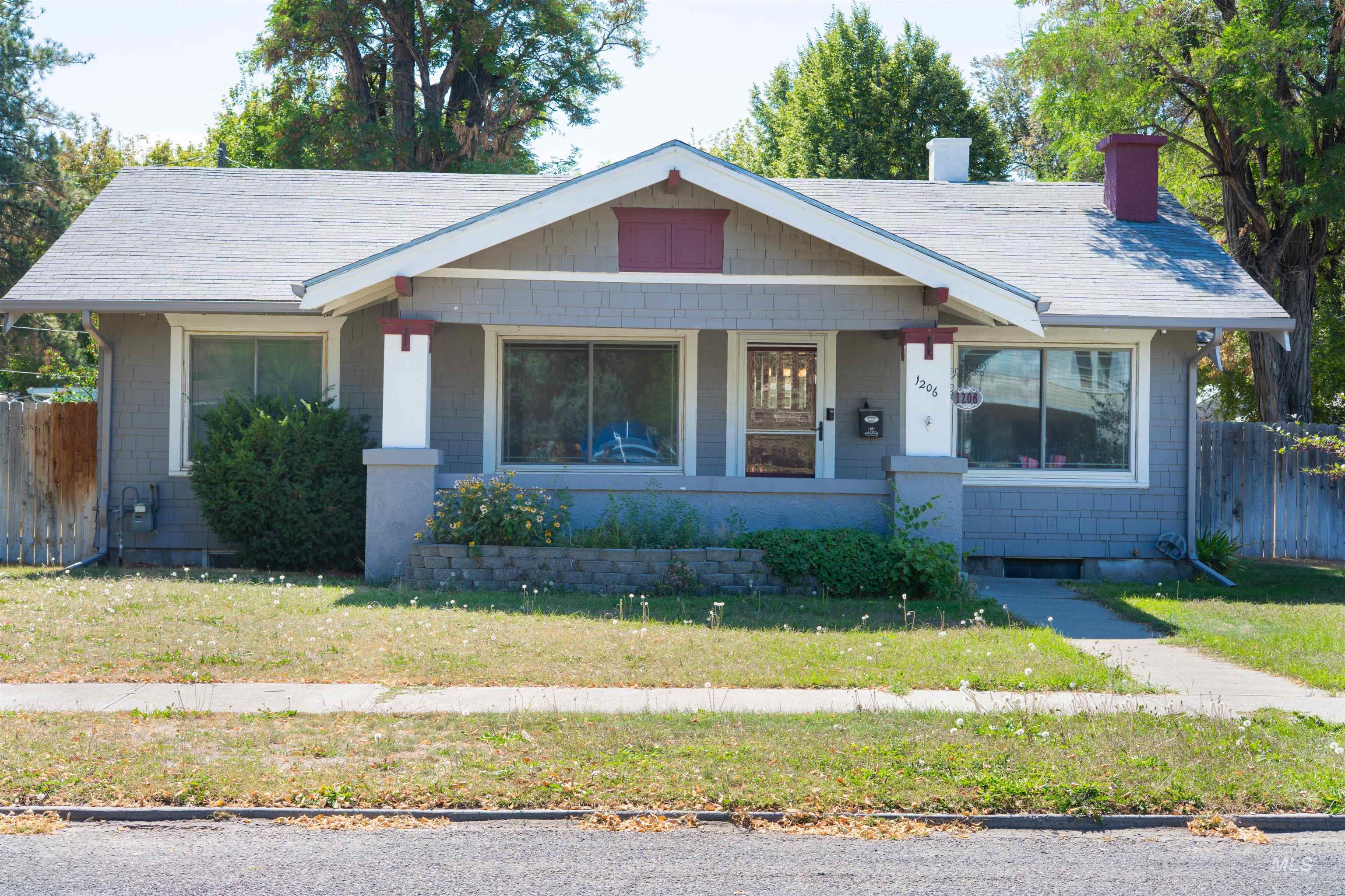 1206 9th Ave East, Twin Falls, Idaho 83301, 3 Bedrooms, 1 Bathroom, Residential For Sale, Price $280,000,MLS 98958030