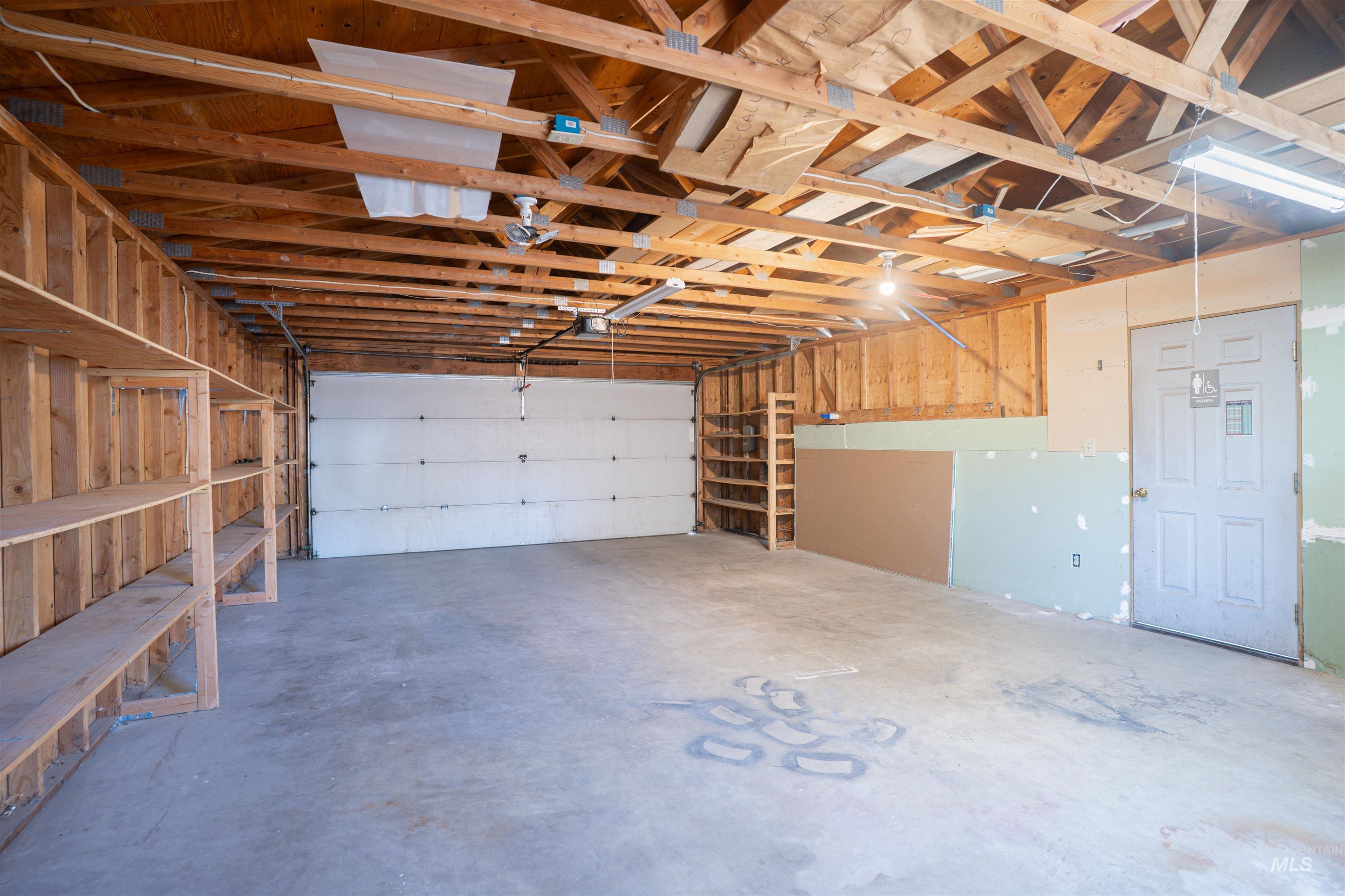 1206 9th Ave East, Twin Falls, Idaho 83301, 3 Bedrooms, 1 Bathroom, Residential For Sale, Price $295,000, 98958030