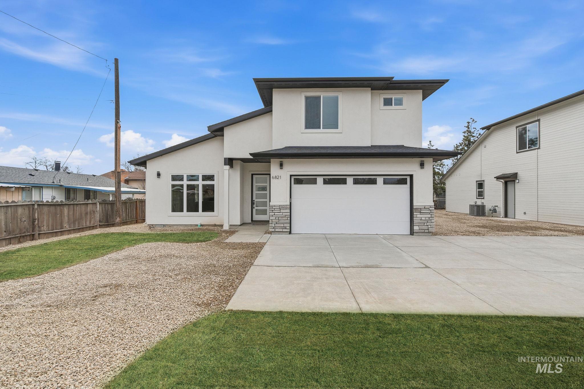 6821 W Ustick, Boise, Idaho 83704, 3 Bedrooms, 2.5 Bathrooms, Residential For Sale, Price $569,900, 98958098