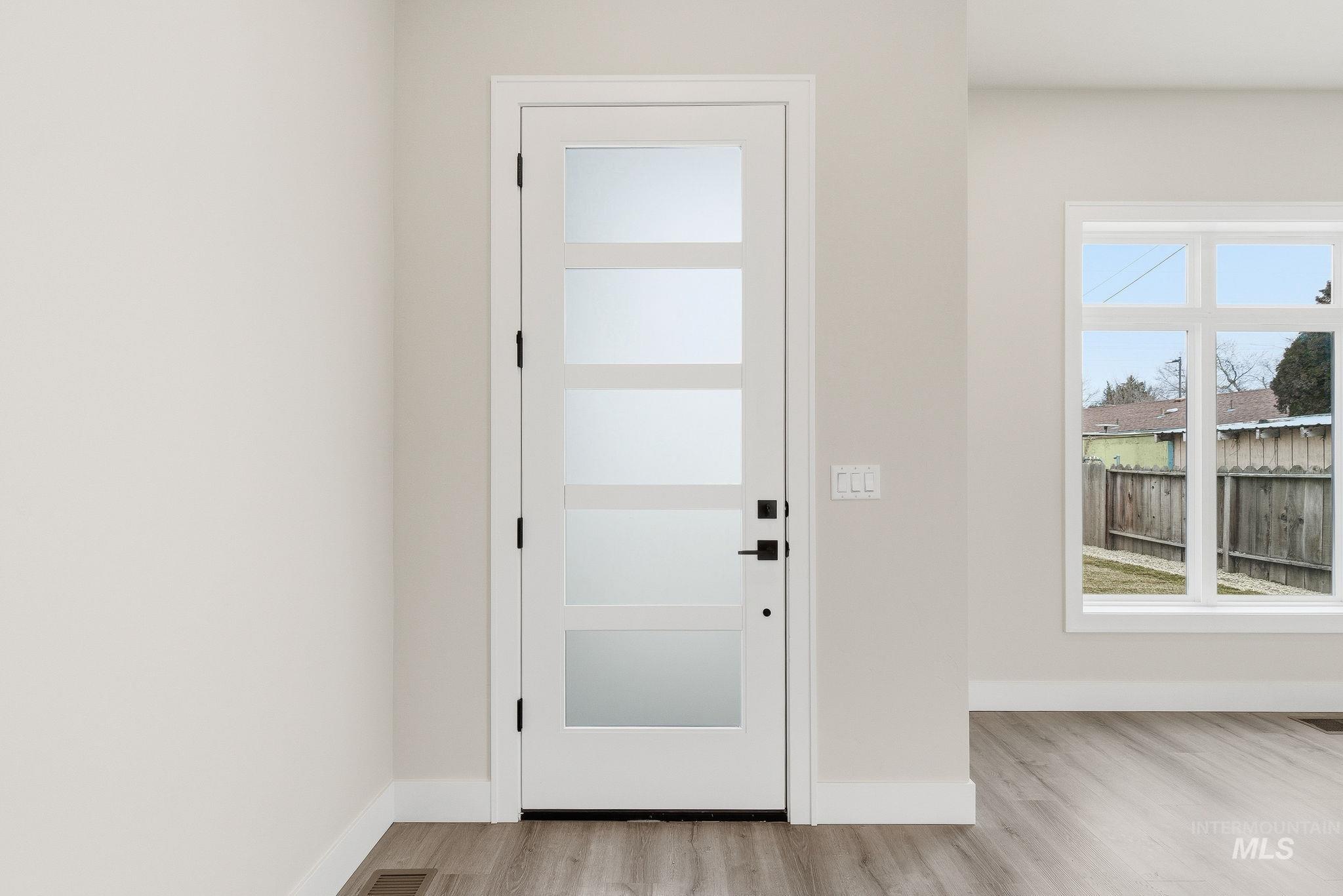 6821 W Ustick, Boise, Idaho 83704, 3 Bedrooms, 2.5 Bathrooms, Residential For Sale, Price $569,900, 98958098