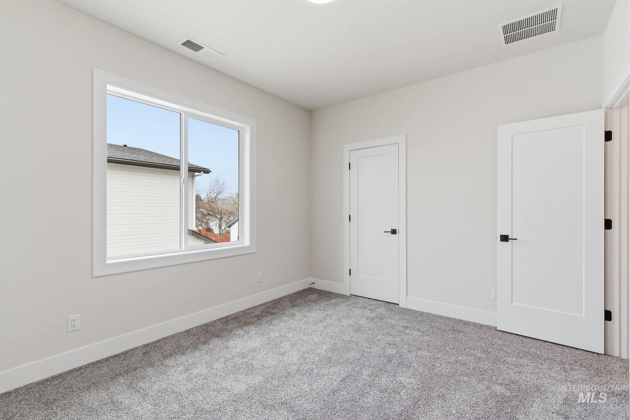 6821 W Ustick, Boise, Idaho 83704, 3 Bedrooms, 2.5 Bathrooms, Residential For Sale, Price $569,900, 98958098