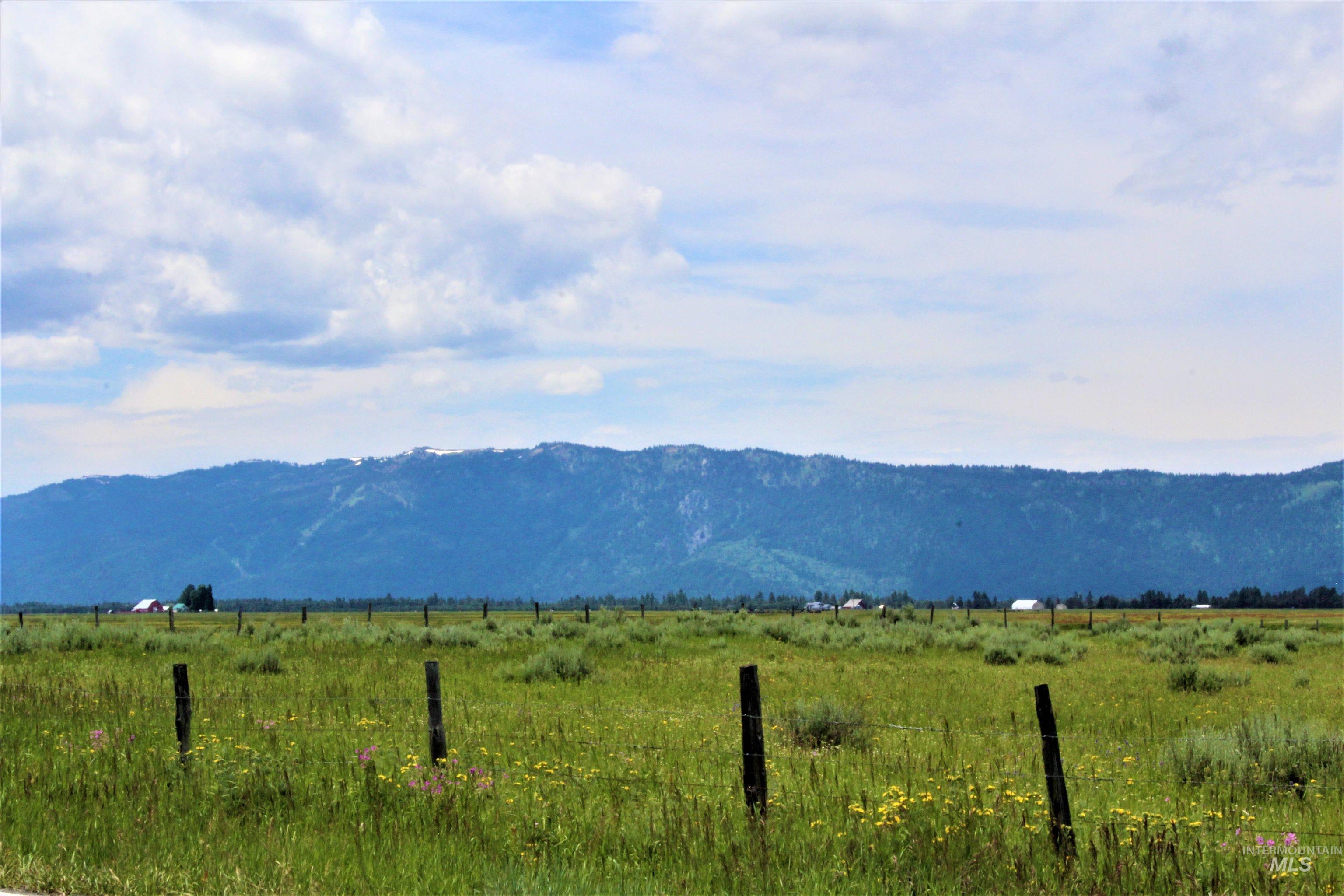 13576 Farm to Market, McCall, Idaho 83638, 3 Bedrooms, 2 Bathrooms, Residential For Sale, Price $850,000, 98958105