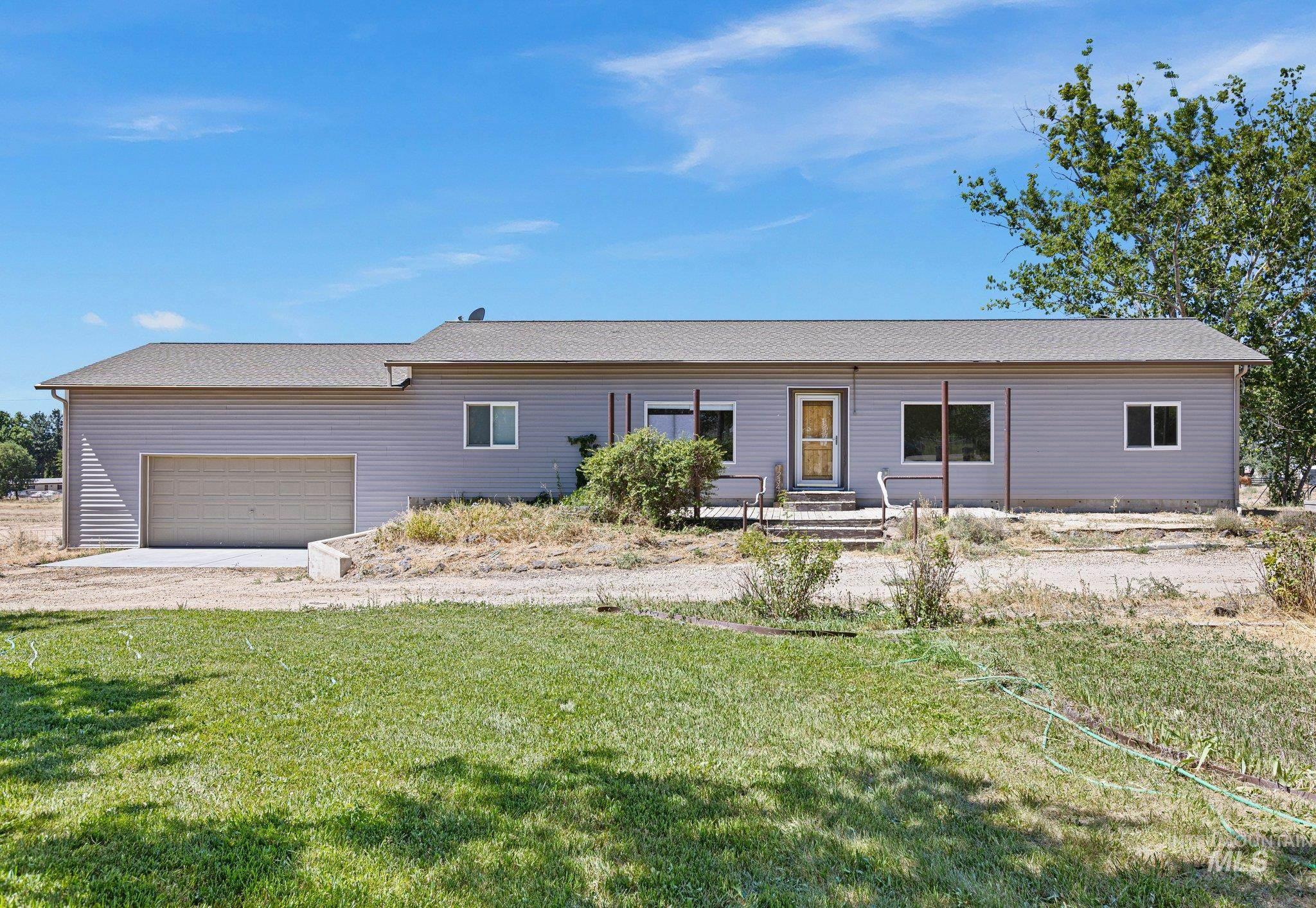 12347 S Hawk Haven, Kuna, Idaho 83634, 3 Bedrooms, 2 Bathrooms, Residential For Sale, Price $750,000,MLS 98958157