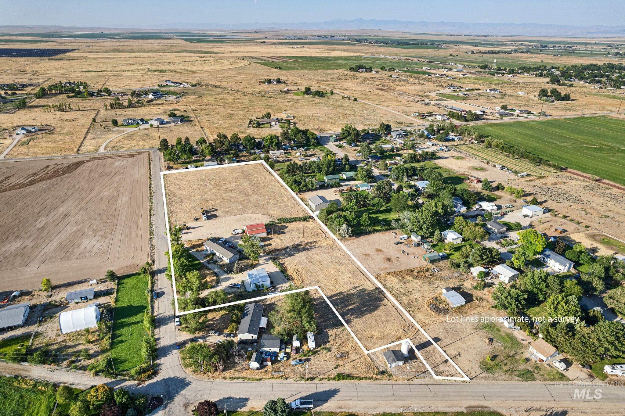 12347 S Hawk Haven, Kuna, Idaho 83634, 3 Bedrooms, 2 Bathrooms, Residential For Sale, Price $750,000,MLS 98958157