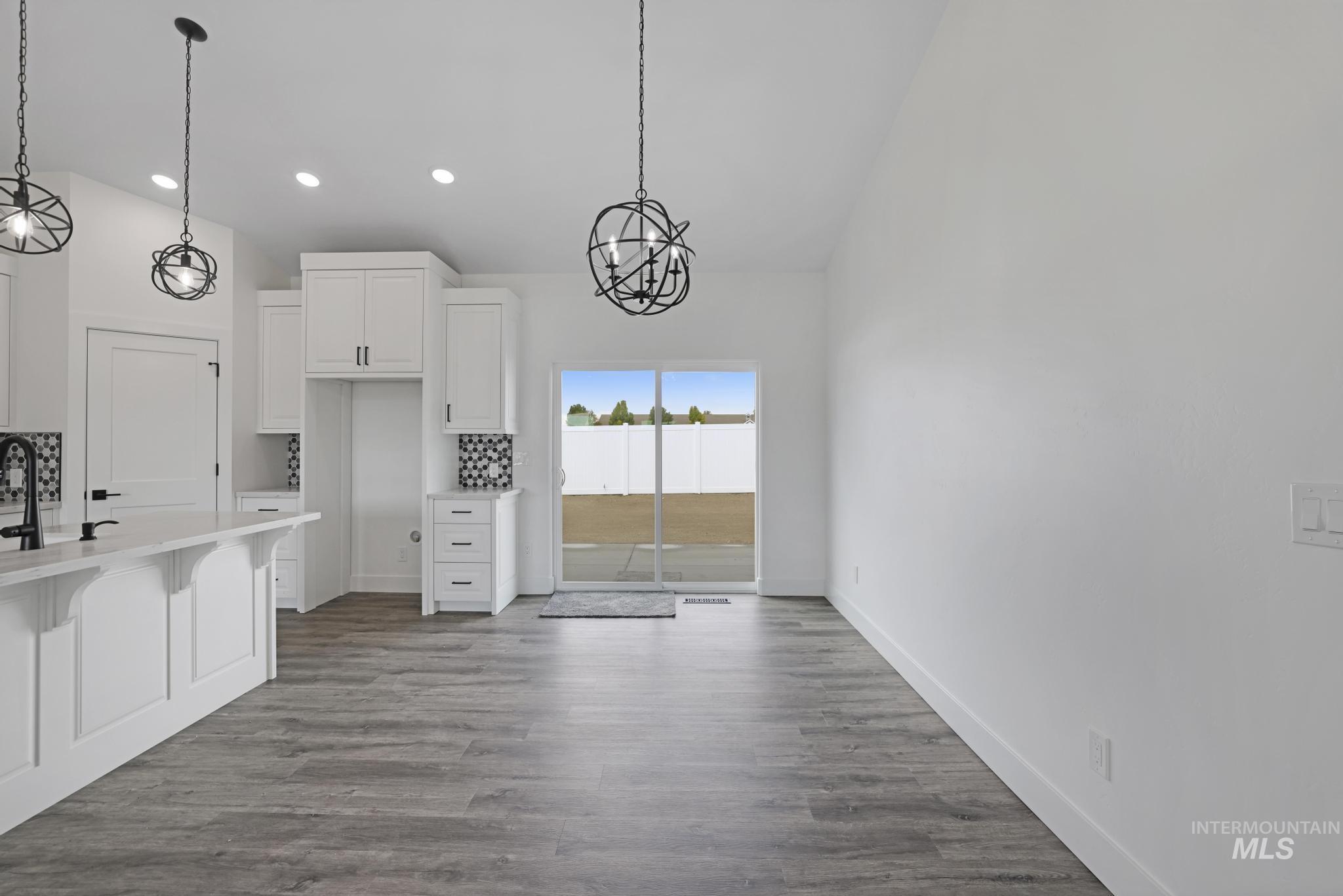 800 Bird Farm Drive, Jerome, Idaho 83338, 4 Bedrooms, 2 Bathrooms, Residential For Sale, Price $439,900,MLS 98958265