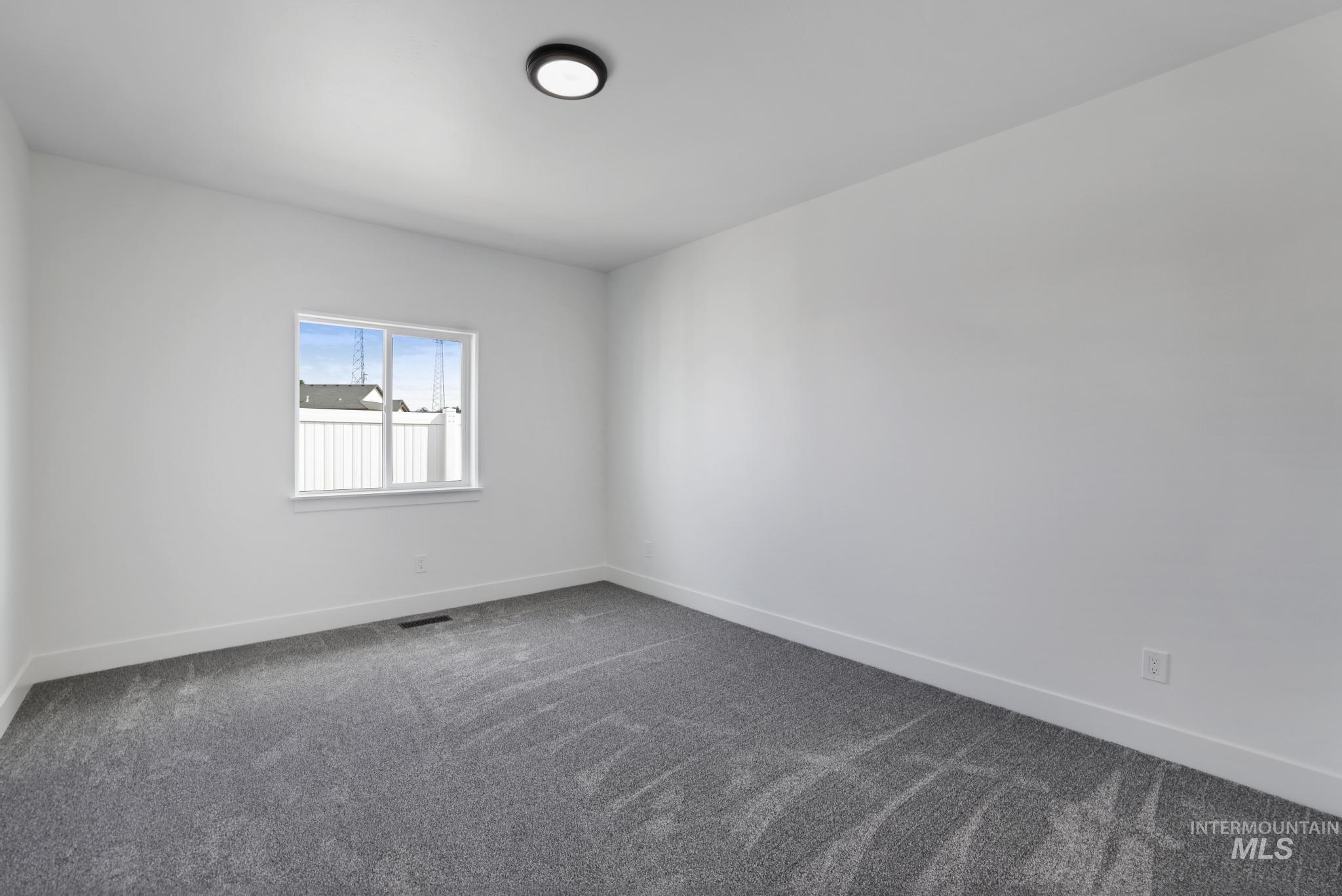 800 Bird Farm Drive, Jerome, Idaho 83338, 4 Bedrooms, 2 Bathrooms, Residential For Sale, Price $439,900,MLS 98958265