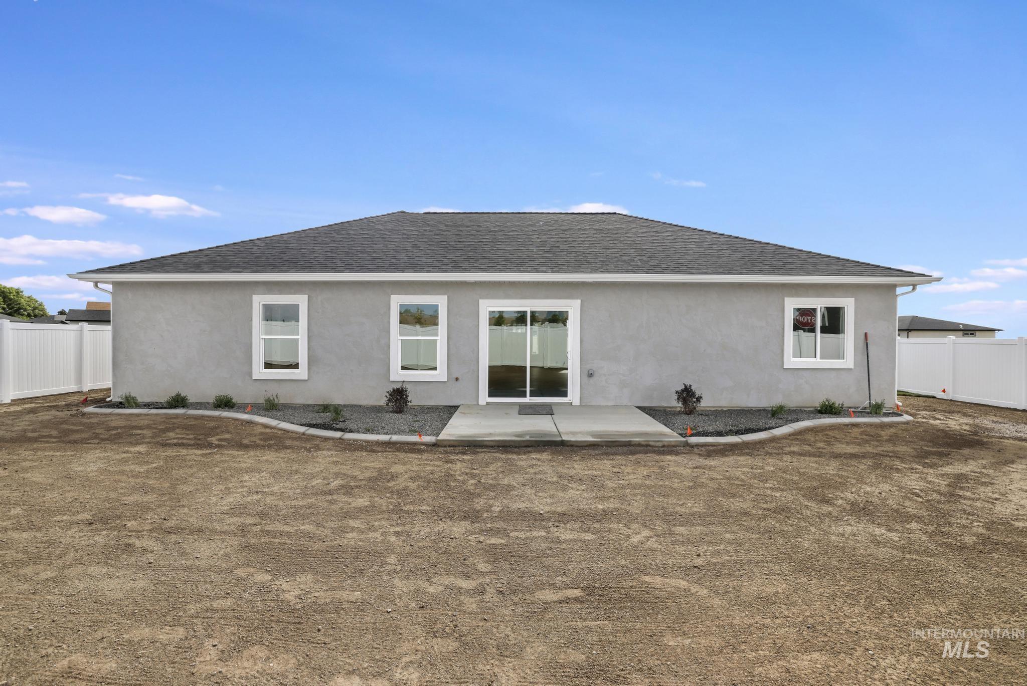 800 Bird Farm Drive, Jerome, Idaho 83338, 4 Bedrooms, 2 Bathrooms, Residential For Sale, Price $439,900,MLS 98958265