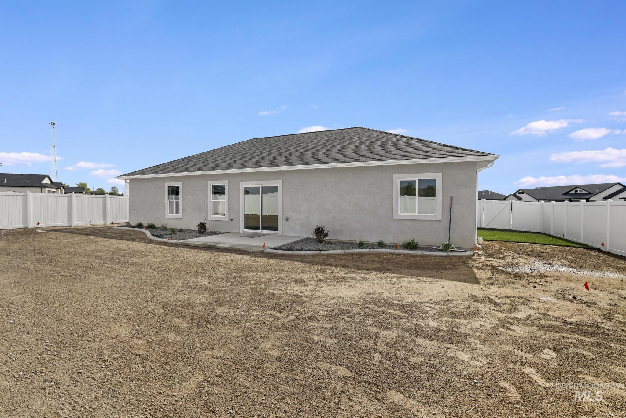 800 Bird Farm Drive, Jerome, Idaho 83338, 4 Bedrooms, 2 Bathrooms, Residential For Sale, Price $439,900,MLS 98958265