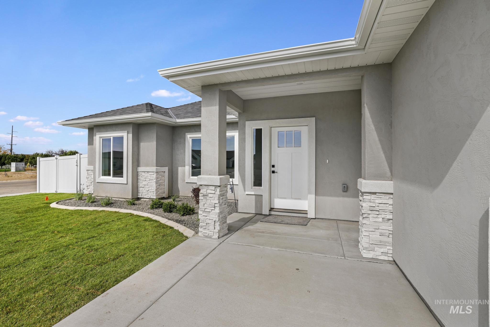 800 Bird Farm Drive, Jerome, Idaho 83338, 4 Bedrooms, 2 Bathrooms, Residential For Sale, Price $439,900,MLS 98958265