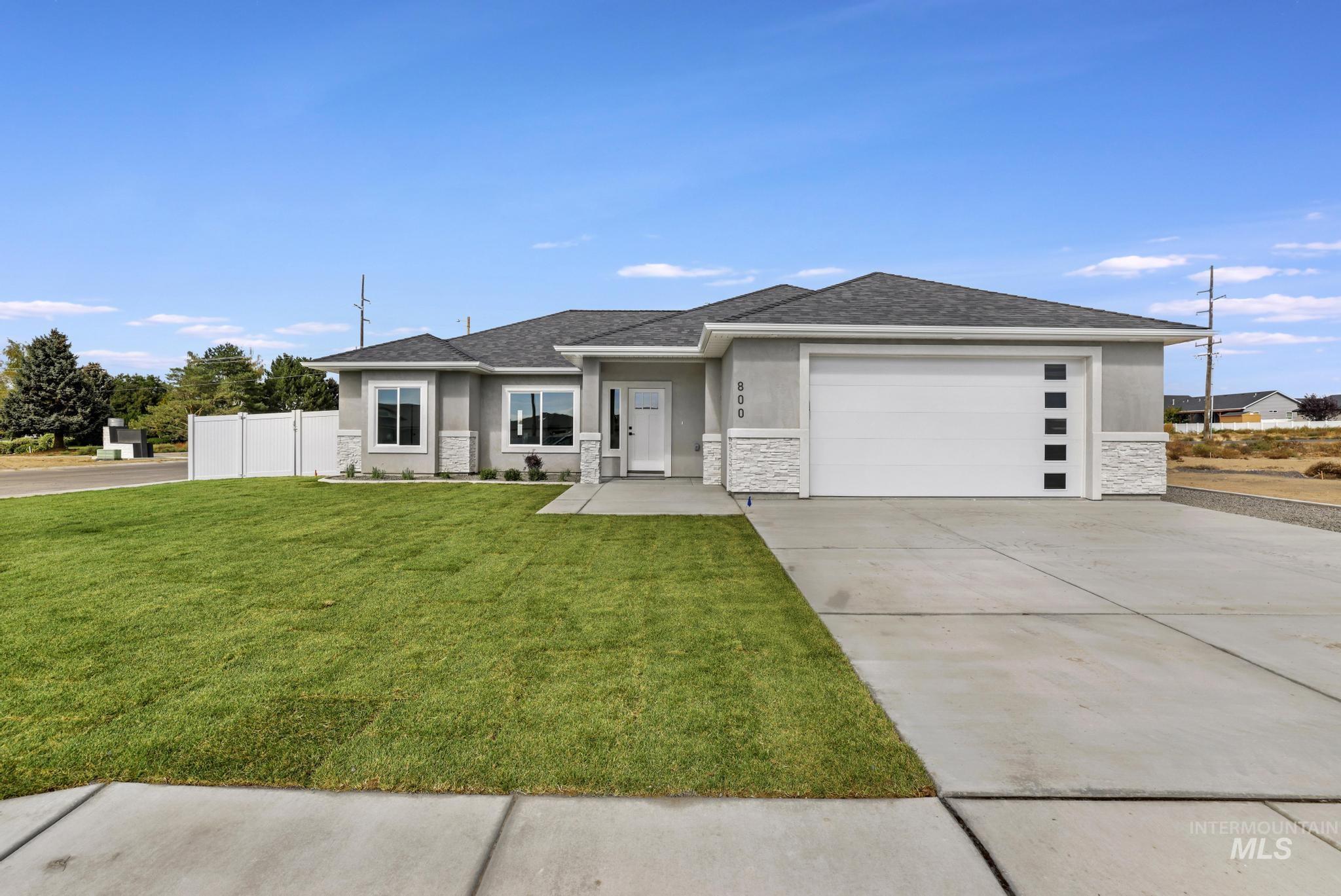 800 Bird Farm Drive, Jerome, Idaho 83338, 4 Bedrooms, 2 Bathrooms, Residential For Sale, Price $439,900,MLS 98958265