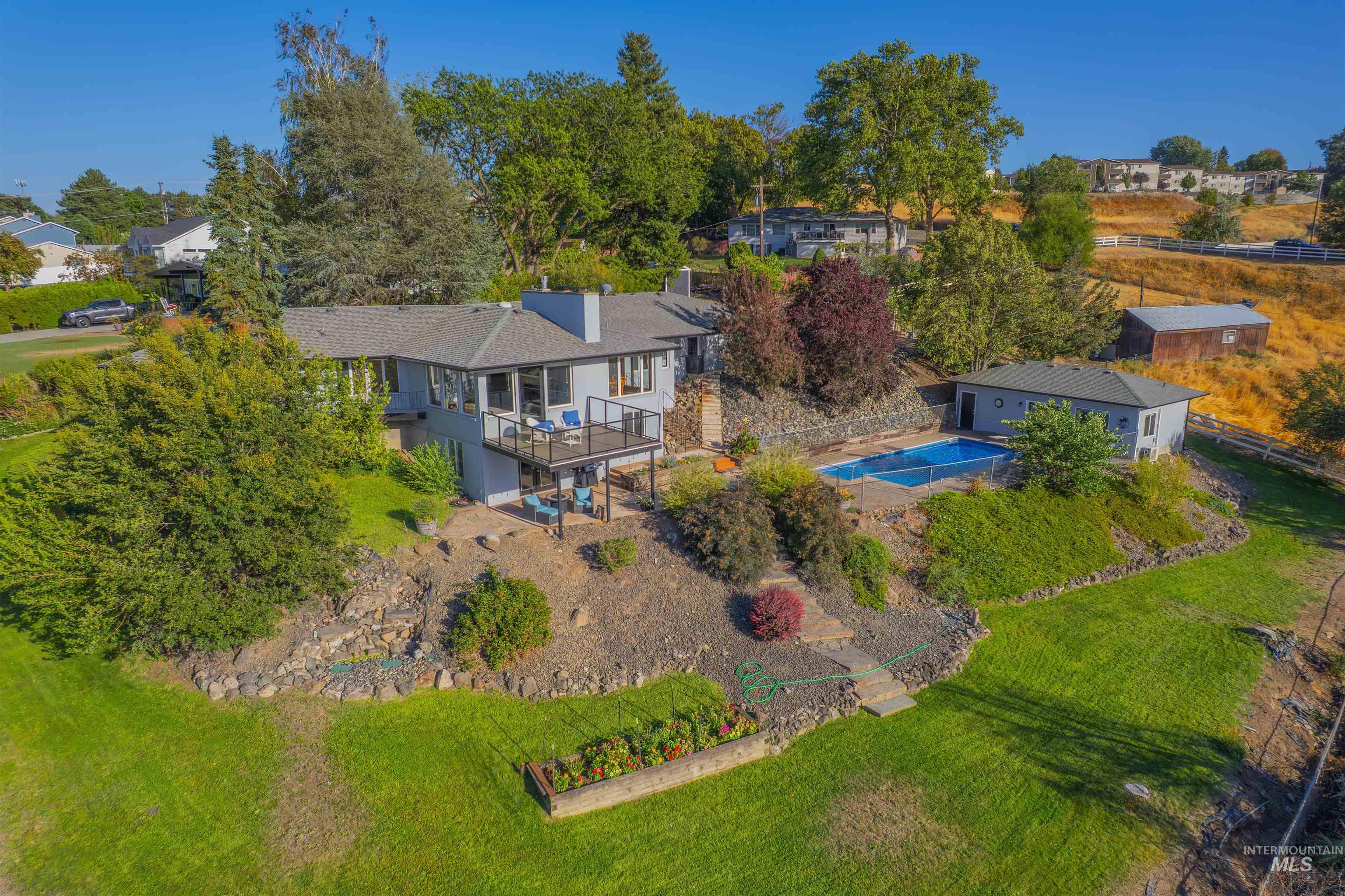 1533 Vineyard Drive, Lewiston, Idaho 83501, 5 Bedrooms, 4 Bathrooms, Residential For Sale, Price $799,000,MLS 98958273